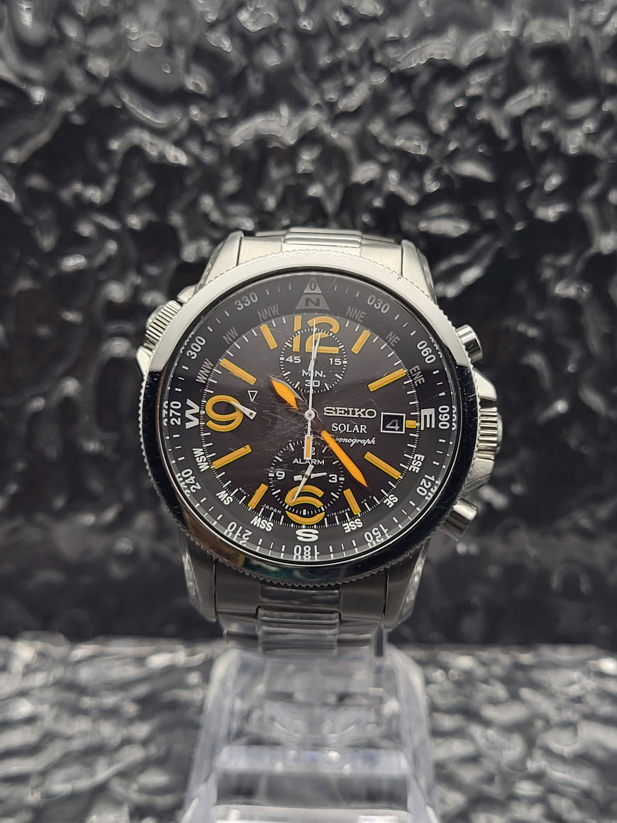 Seiko SSC077P1 - V172-0AG0 Solar Chronograph – Red Robin Watches