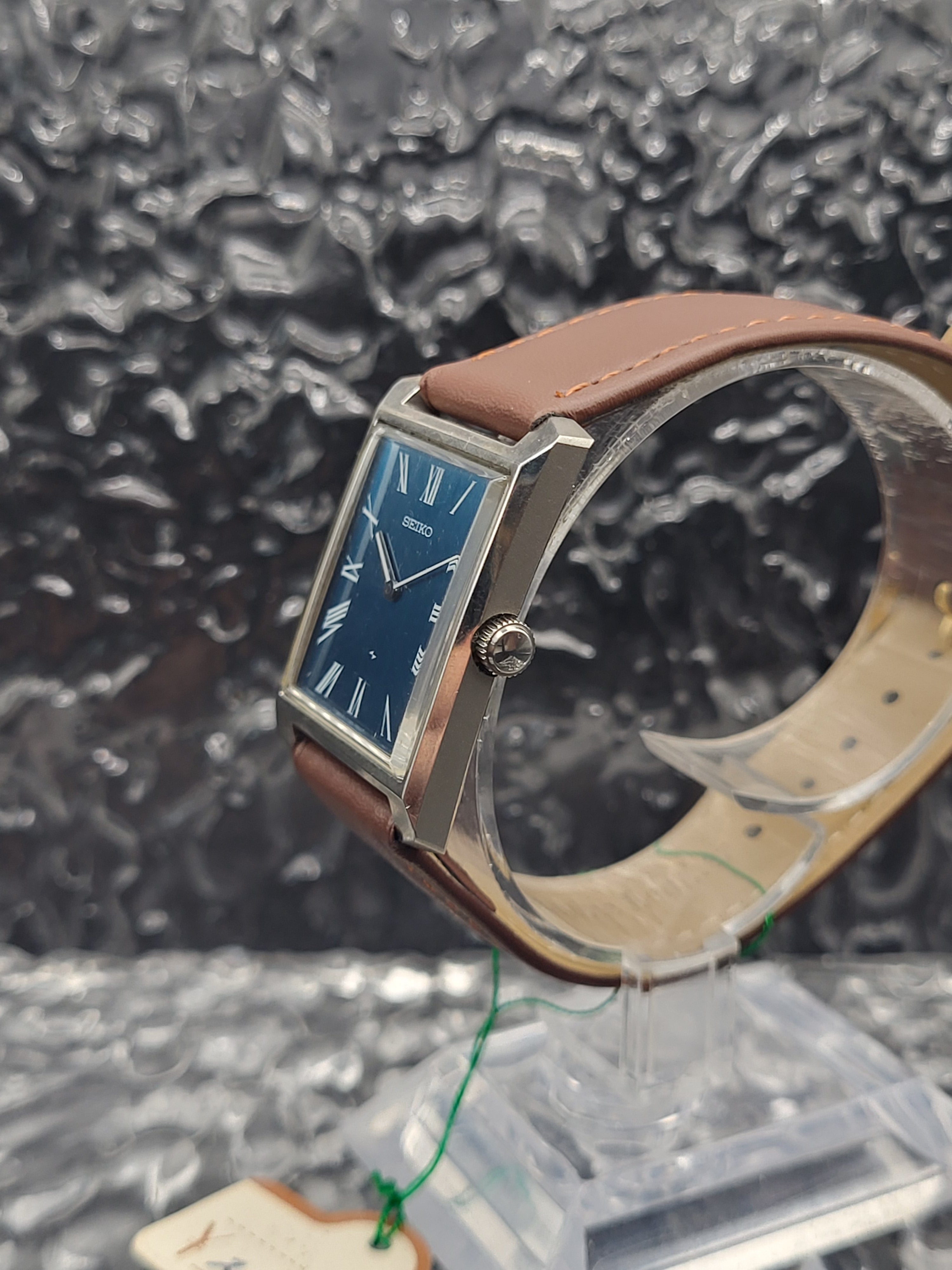 Seiko Chariot Tank - 2220-3031 - Blue Dial - JDM Japan