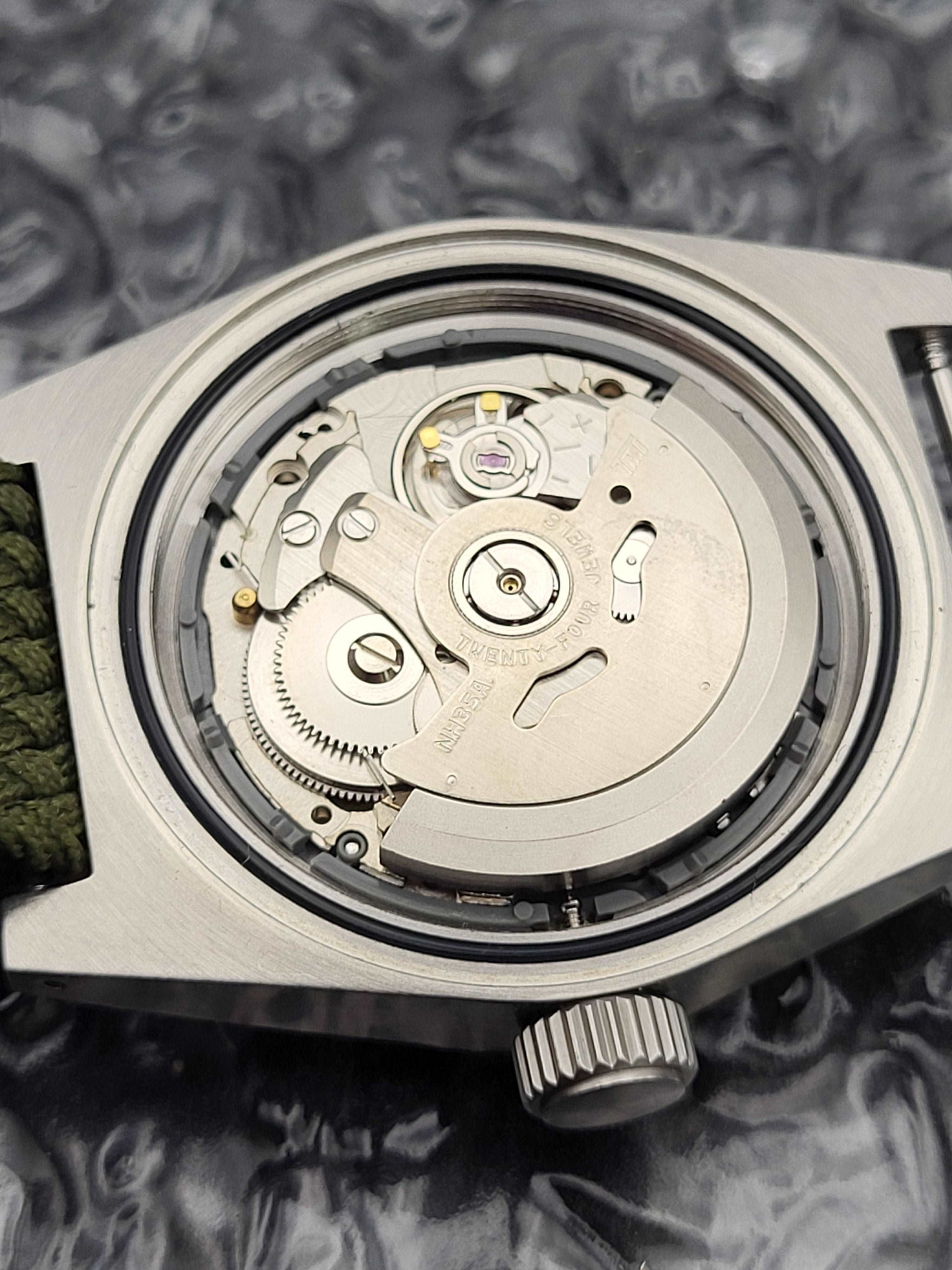 Custom Horloge Mod - Solo Uurwijzer - Automaat - NH35 Uurwerk