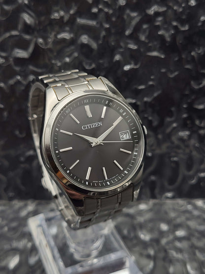 Citizen Eco-Drive Solar - Ref. H110-S077486 - Datum - JDM