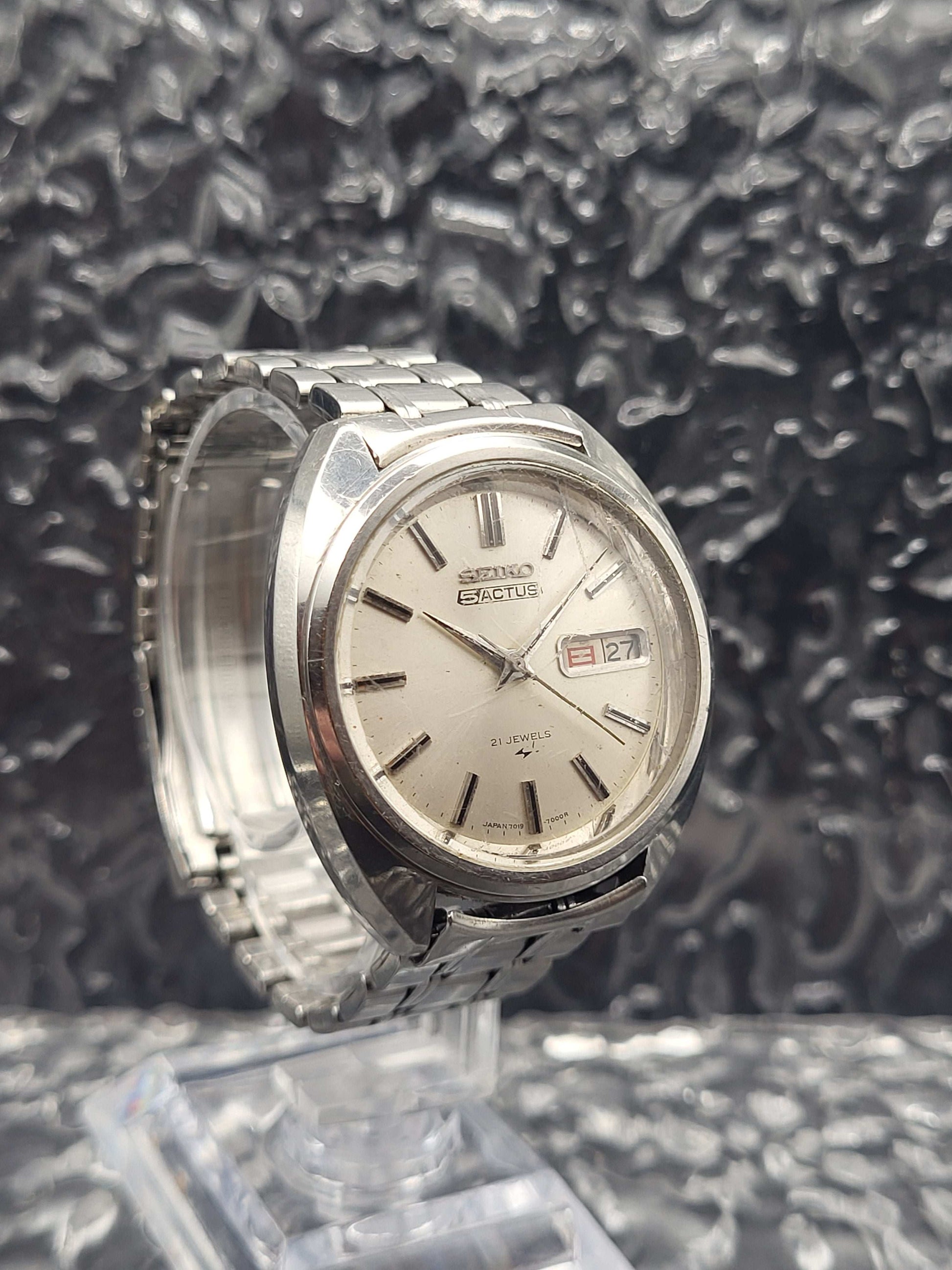 Seiko 5 Actus - Ref. 7019-7070 - JDM Kanji Dag Datum