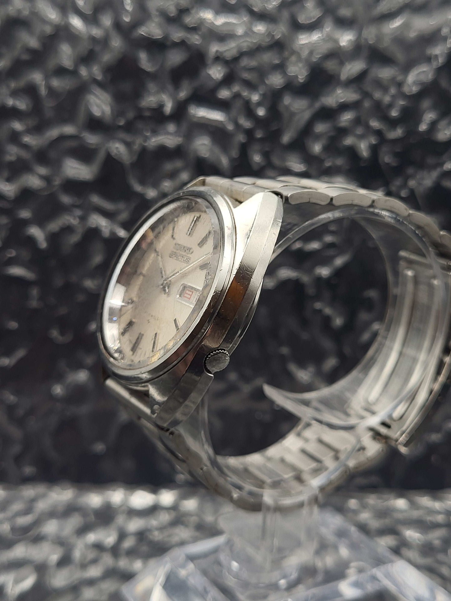 Seiko 5 Actus - Ref. 7019-7070 - Kanji Dag Datum