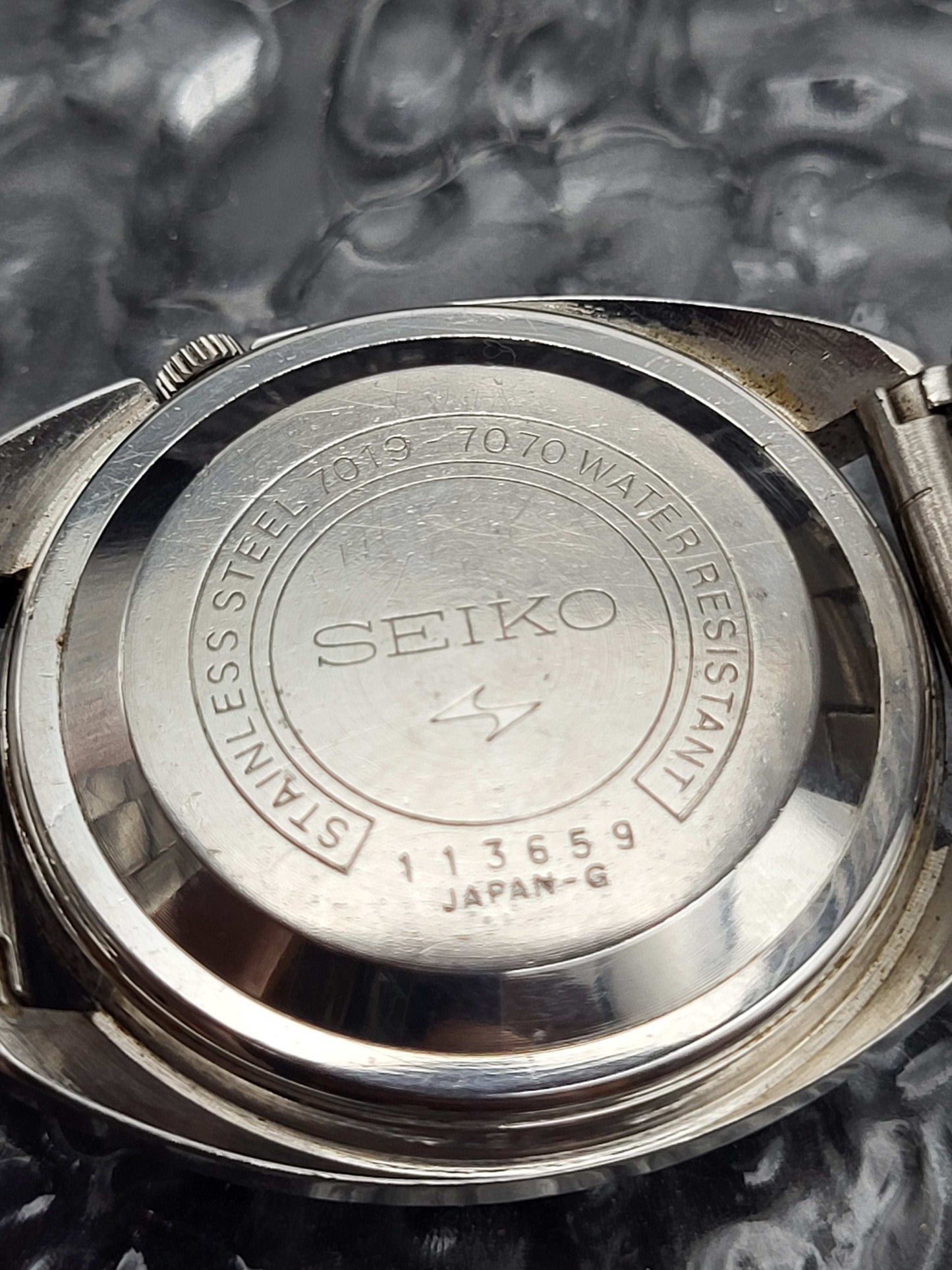 Seiko 5 Actus - Ref. 7019-7070 - Kanji Dag Datum
