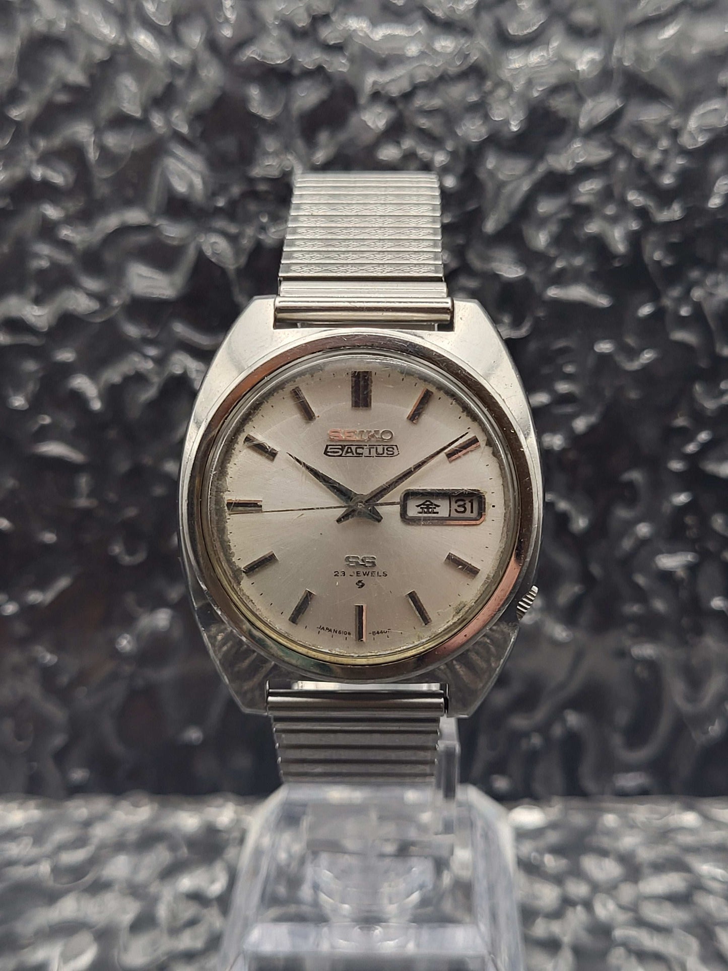 Seiko 5 Actus SS - Ref. 6106-8420 - Kanji Dag Datum