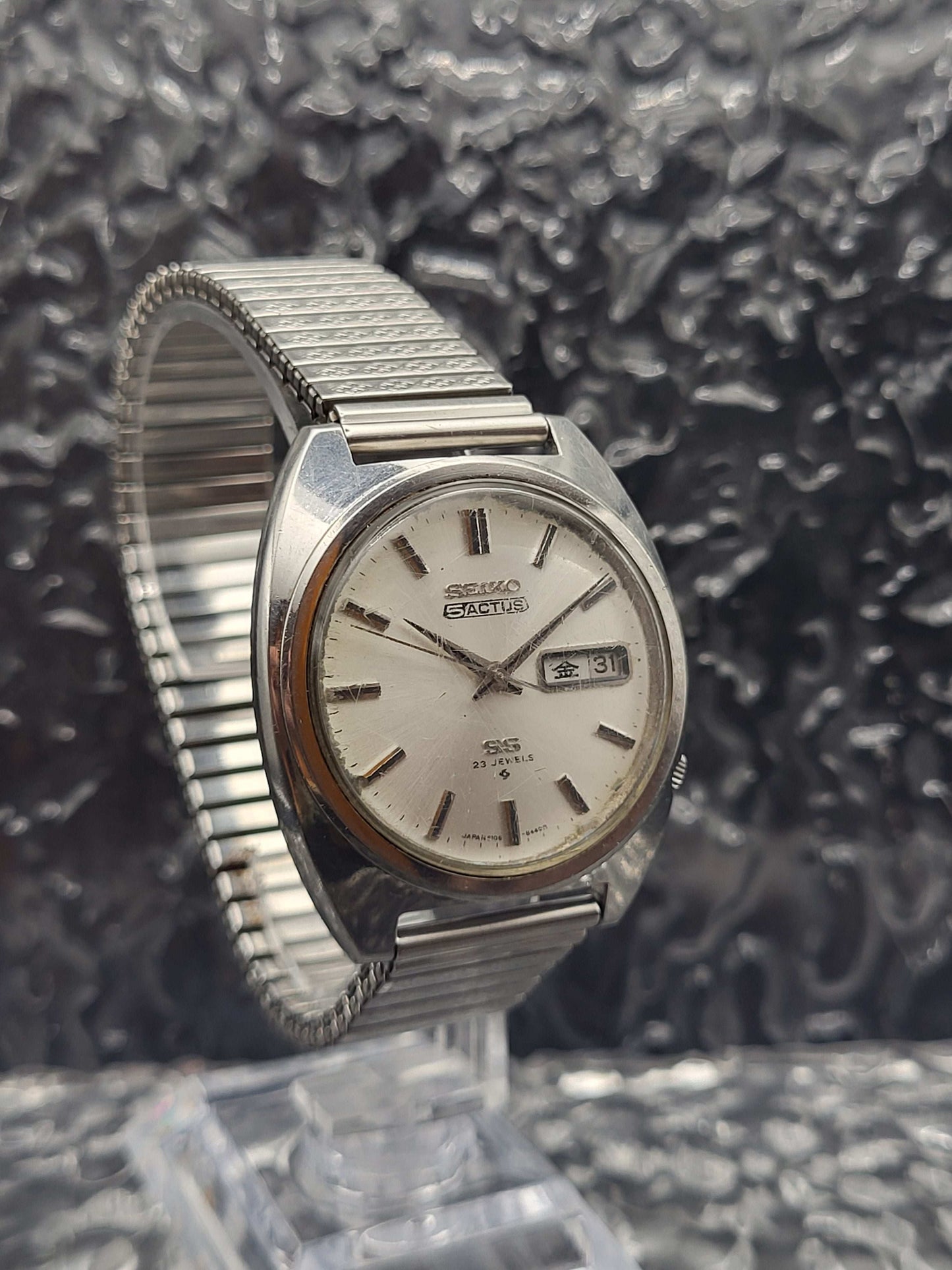 Seiko 5 Actus SS - Ref. 6106-8420 - Kanji Dag Datum