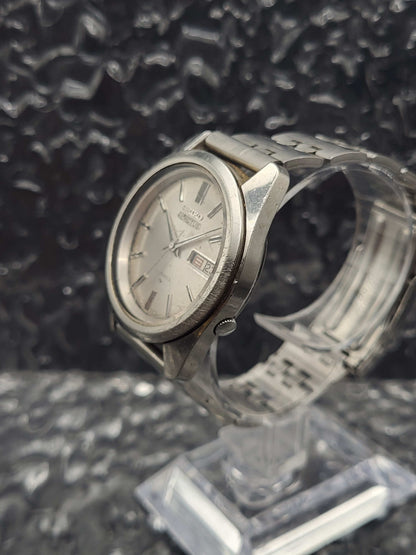 Seiko 5 Actus - Ref. 7019-7040 - Kanji Dag Datum