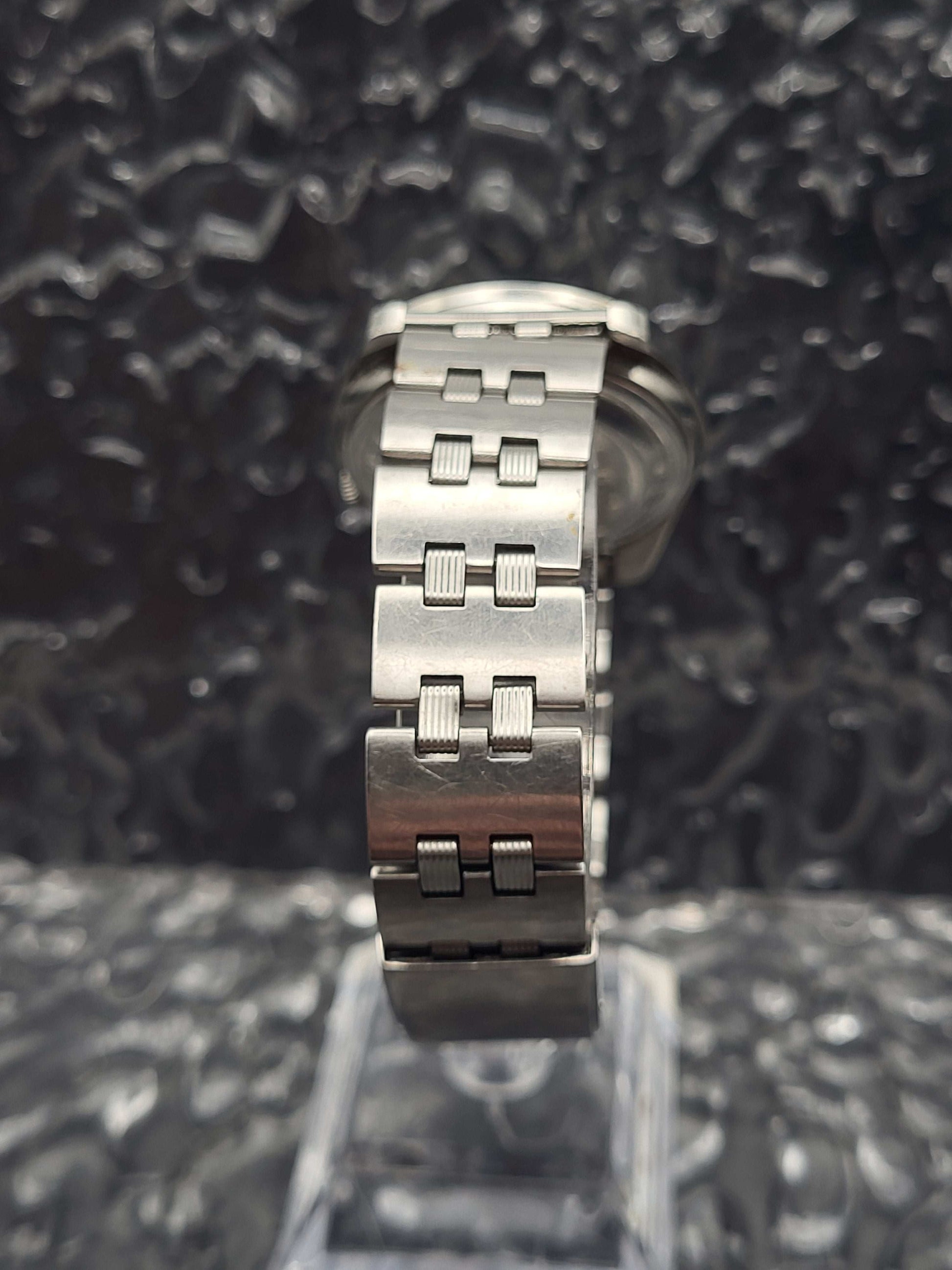 Seiko 5 Actus - Ref. 7019-7040 - Kanji Dag Datum