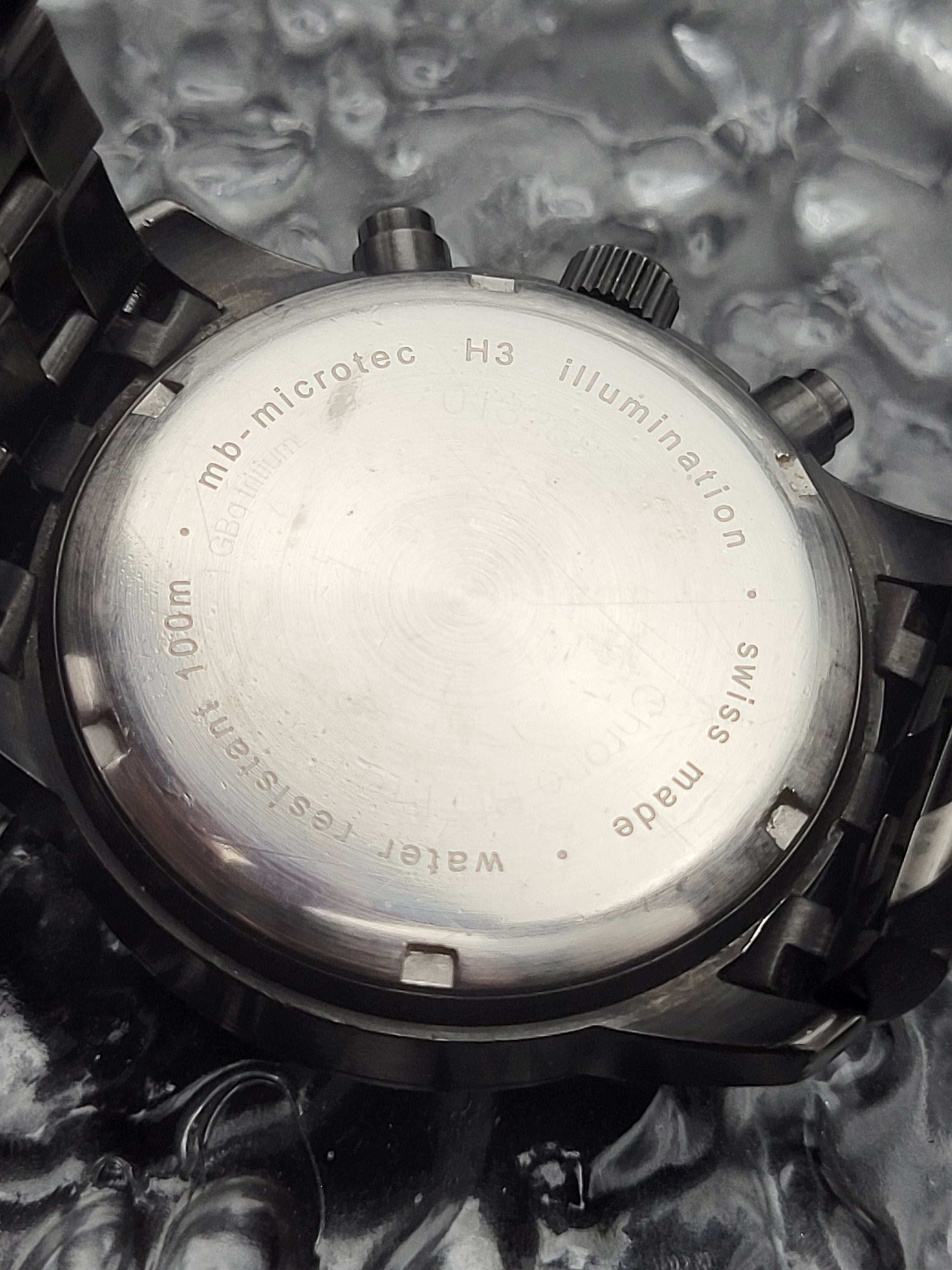 Traser H3 Classic Chronograph - Ref. T4004.357.37.01 - Black PVD - Quartz