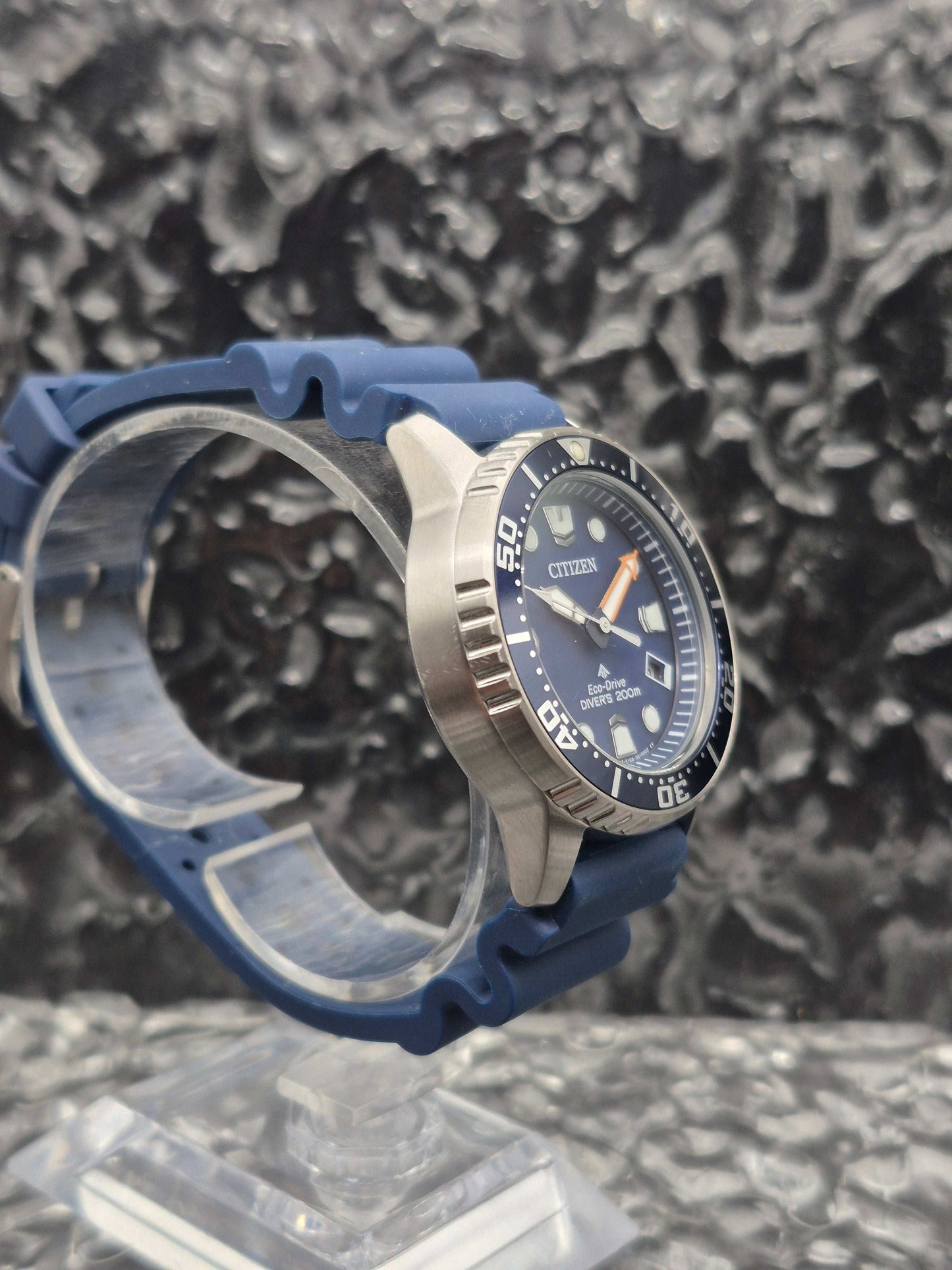 Citizen Promaster Eco-Drive Ref. E168-0029J02 Blue Dial - Red Robin Watches