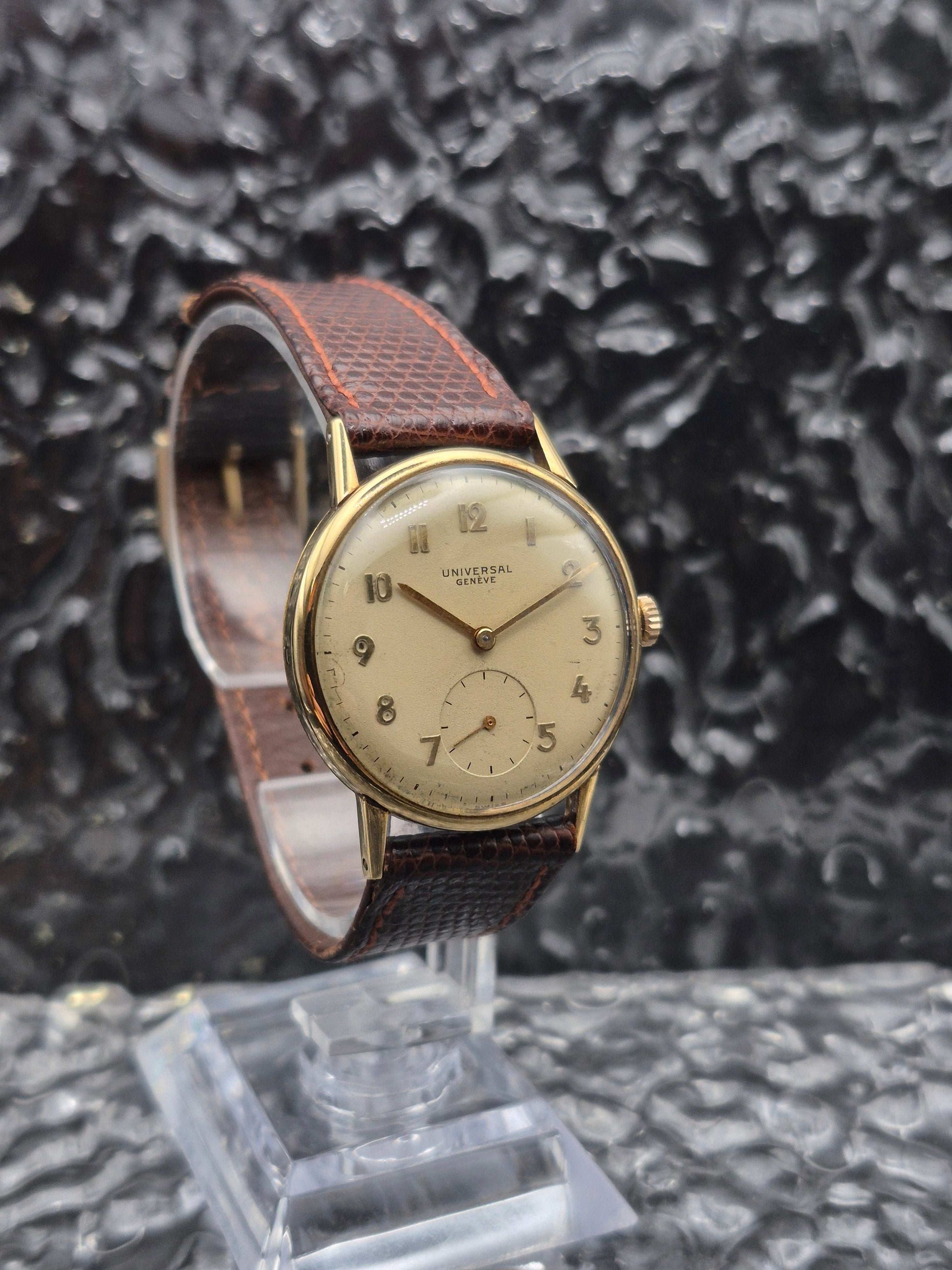 Universal Geneve Solid Gold Calatrava 18k 750 Cal. 262 Subdial Raised Markers - Red Robin Watches