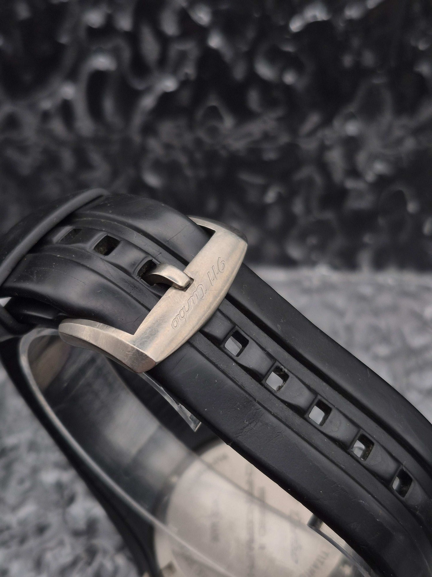 Porsche Design Driver Selection Ref. WAP07000119 Titanium Quartz - Red Robin Watches