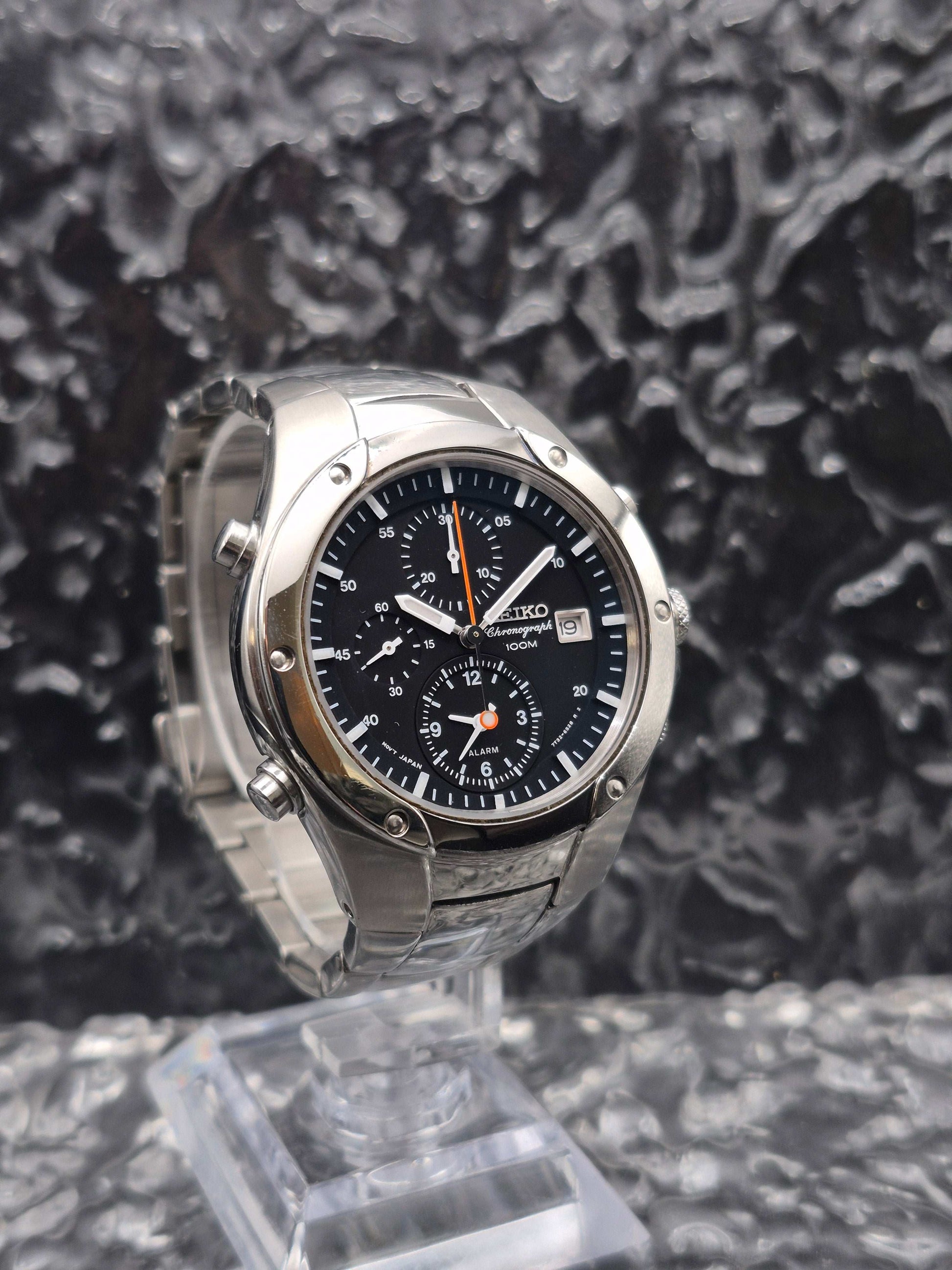 Seiko Sportura Chronograph Ref. 7T32-6N00 Sapphire Crystal - Red Robin Watches