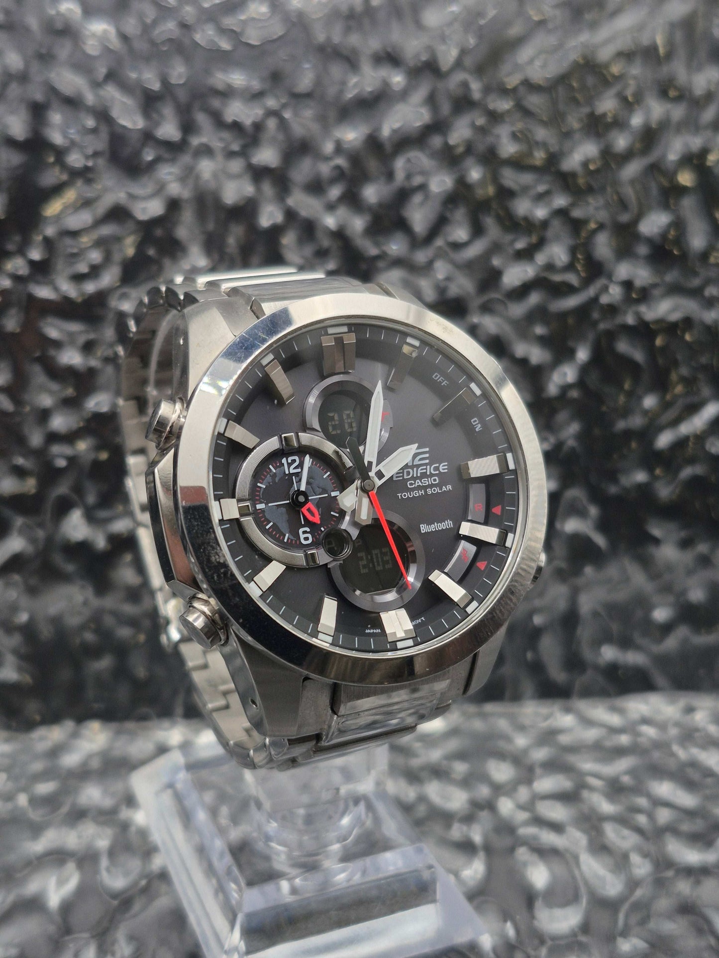 Casio Edifice Tough Solar Ref. ECB-500 Ana-Digi Bluetooth Men's - Red Robin Watches
