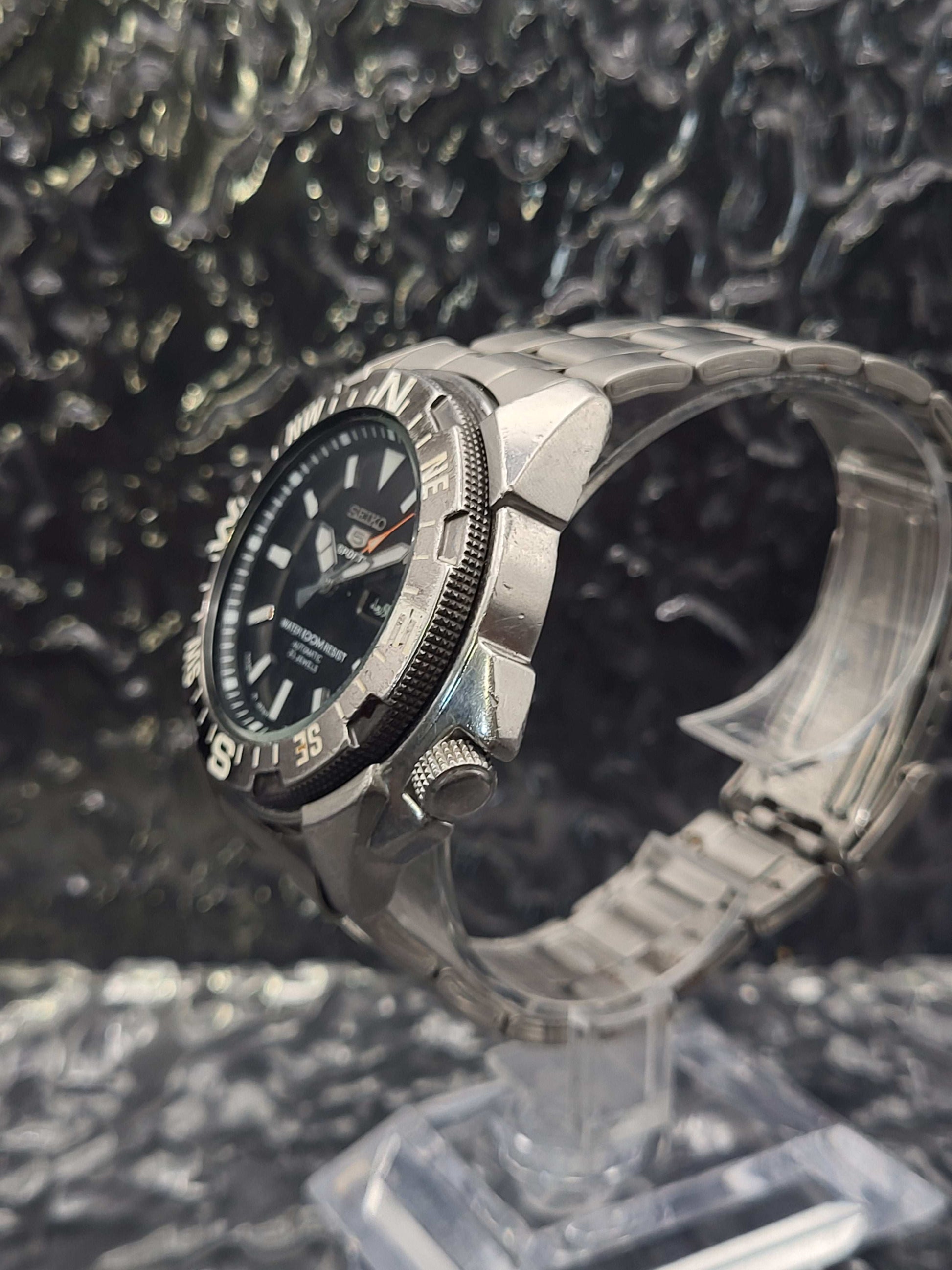 Seiko 5 Sports - Ref. 7S36-01Y0 - SNZD23J1 - Day Date - Automatic