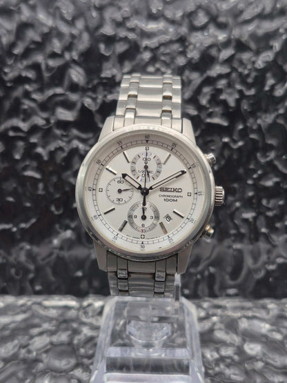 Seiko Chronograph Ref. 7T92-0LT0 Quartz Chronograph - Red Robin Watches