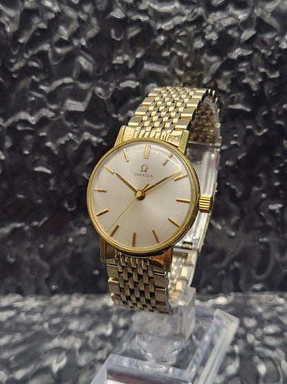 Omega - Ref. 131.004 - Cal. 600 - Manual - Zilveren Wijzerplaat - Goudkleurig - Red Robin Watches