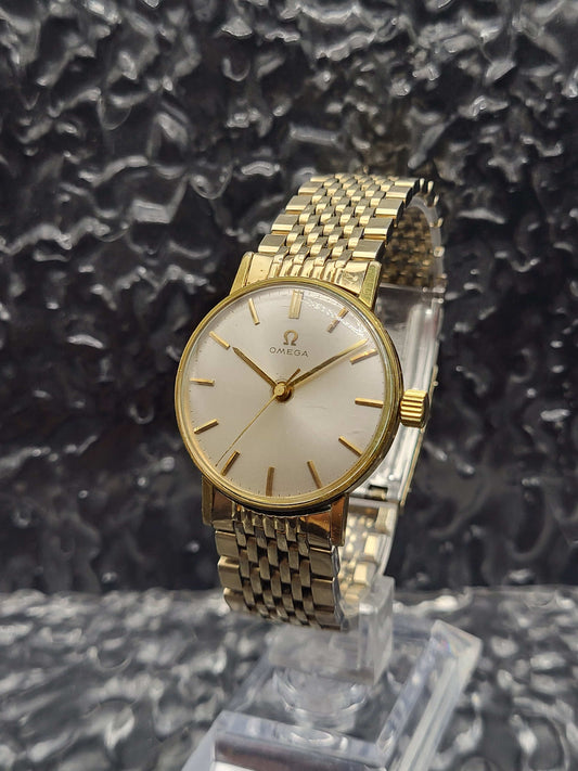 Omega - Ref. 131.004 - Cal. 600 - Manual - Zilveren Wijzerplaat - Goudkleurig - Red Robin Watches