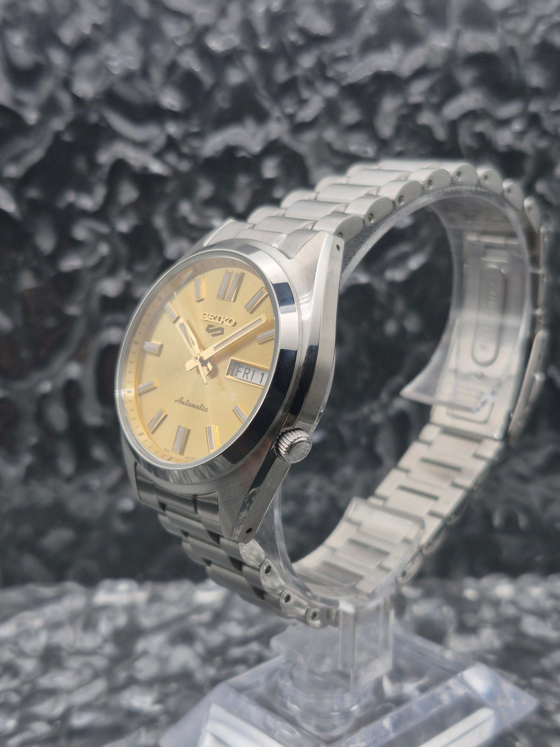 Seiko 5 Sports Ref. SRPL59K1 - 4R36-15M0 Full Set Gold Dial Automatic - Red Robin Watches