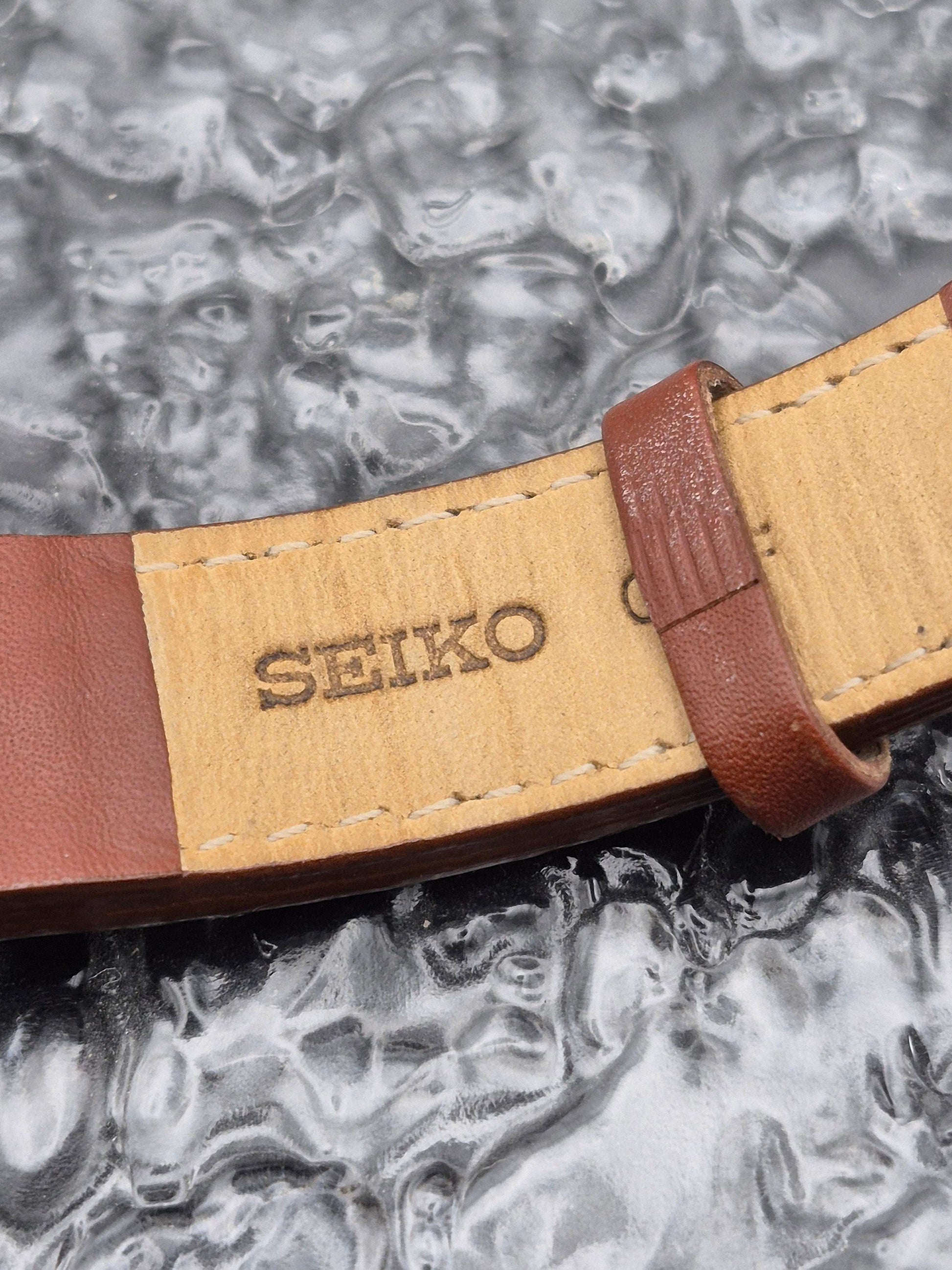 Seiko 5 Automatic Ref. 6119-5401 Orange Dial Vintage TV Case - Red Robin Watches