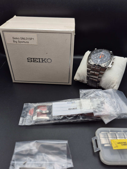 Seiko Kinetic Chronograph Ref. SNL015P1 - 7L22-0AD0 - Extra Original Strap! - Red Robin Watches