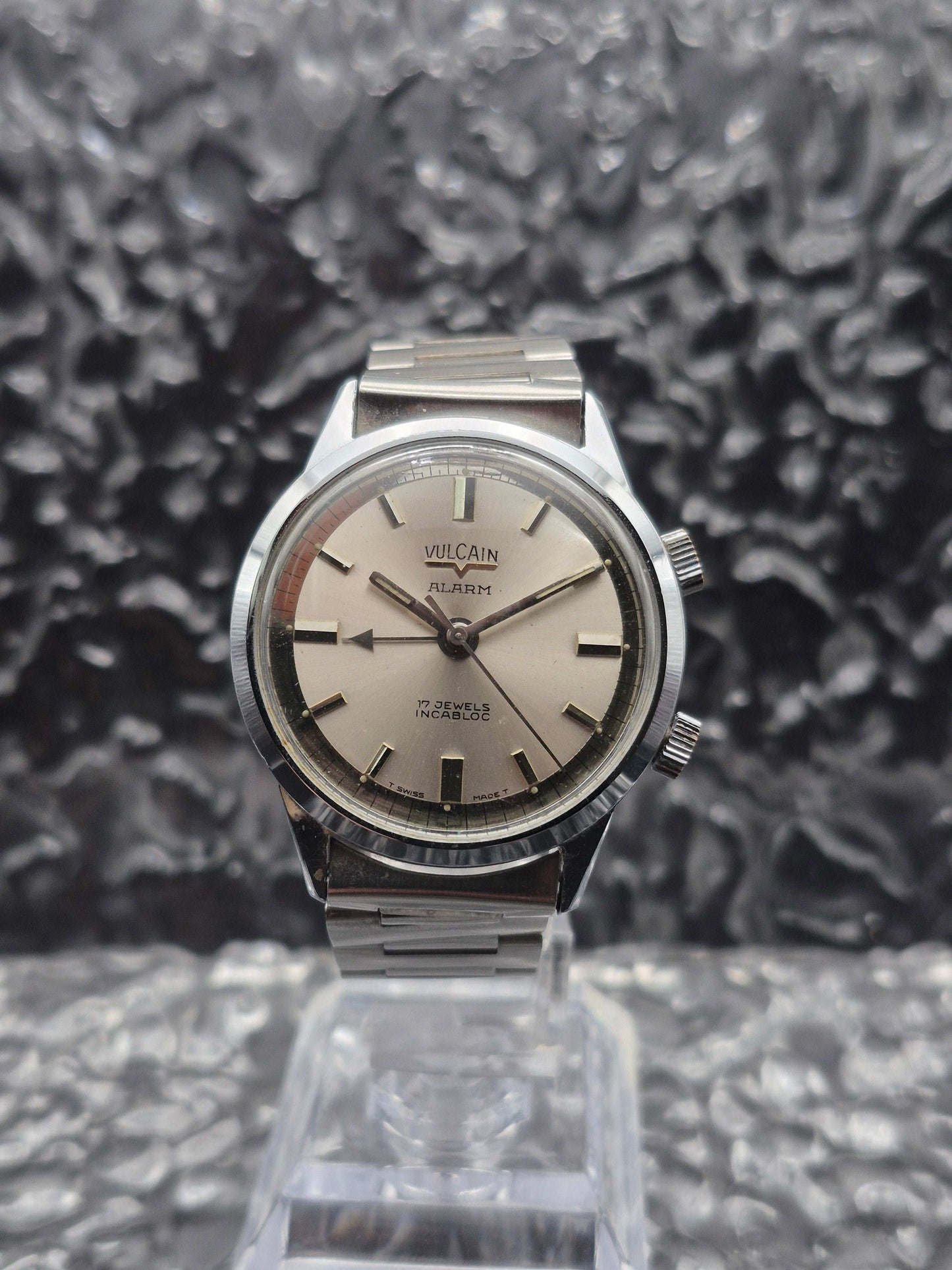 Vulcain Cricket Alarm Watch - Ultra Rare Full Set Ref. H.99.101 - Red Robin Watches