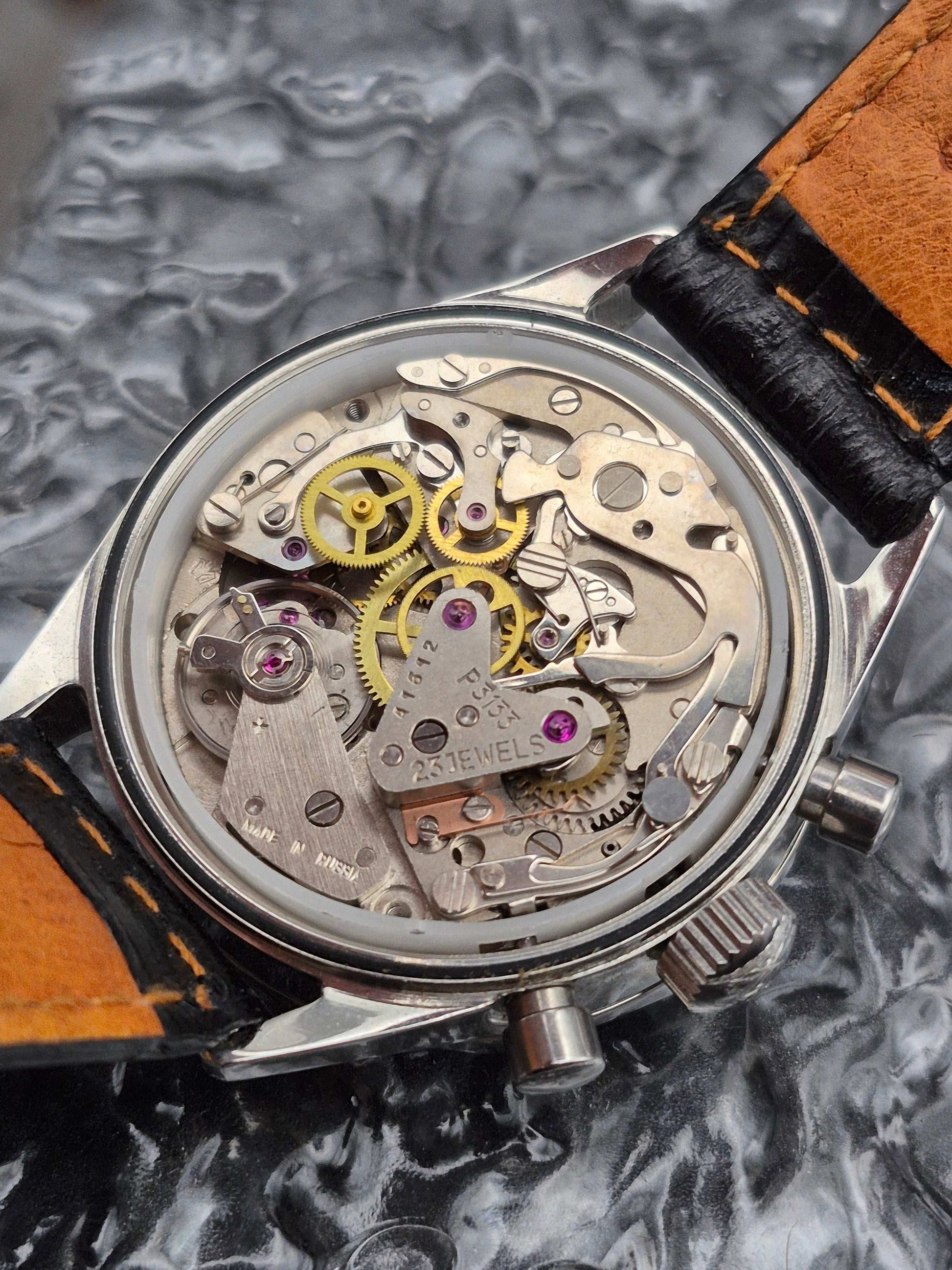 Poljot 'Luftwaffe' Chronograph Cal. 3133 - Valjoux 7734 Black Dial - Red Robin Watches