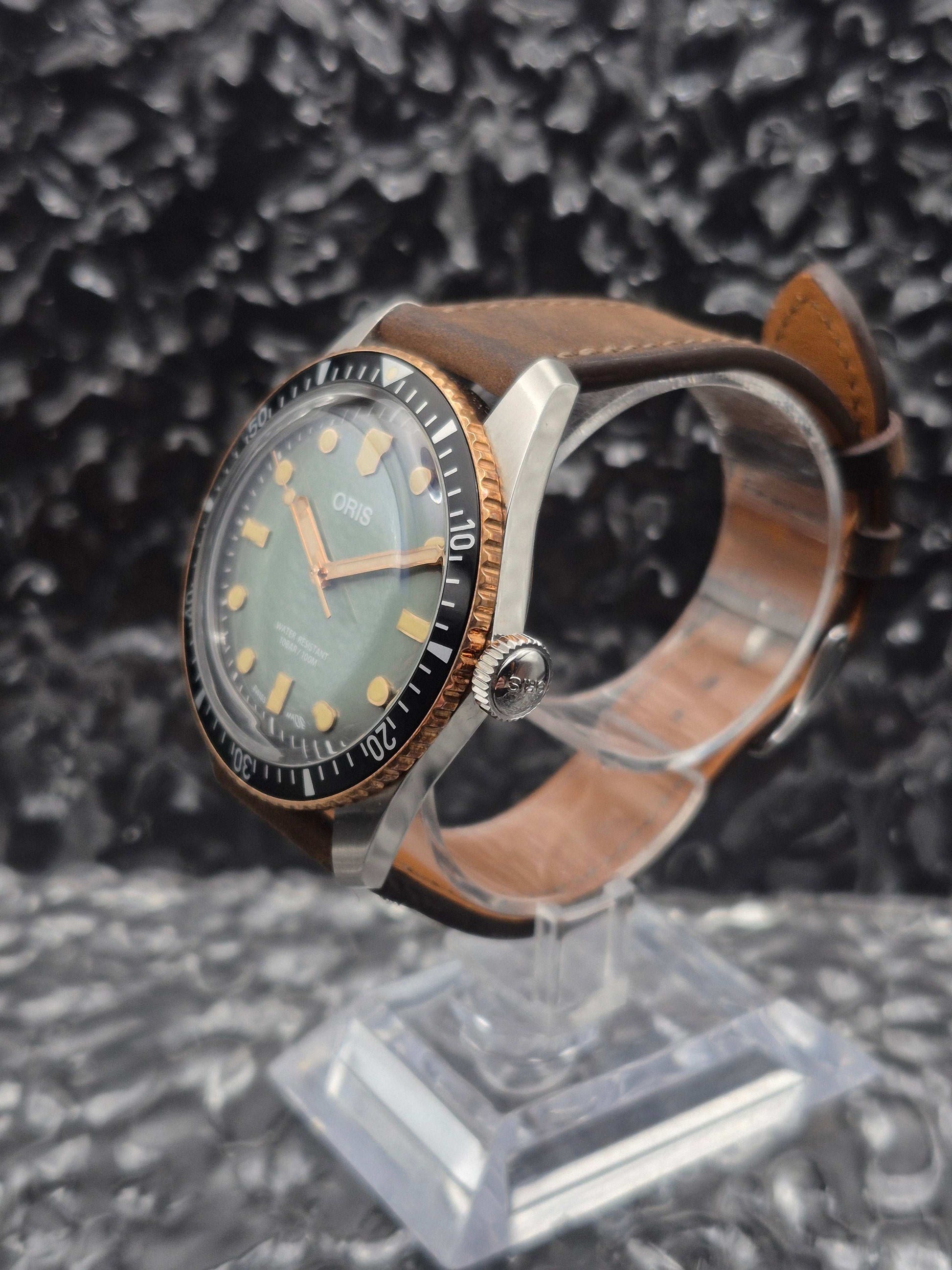 Oris Divers 65 X Momotaro Limited Edition Automatic Ref. 0173377074337 Full Set - Red Robin Watches