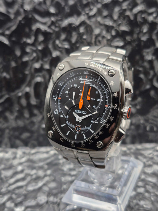 Seiko Kinetic Chronograph Ref. SNL015P1 - 7L22-0AD0 - Extra Original Strap! - Red Robin Watches