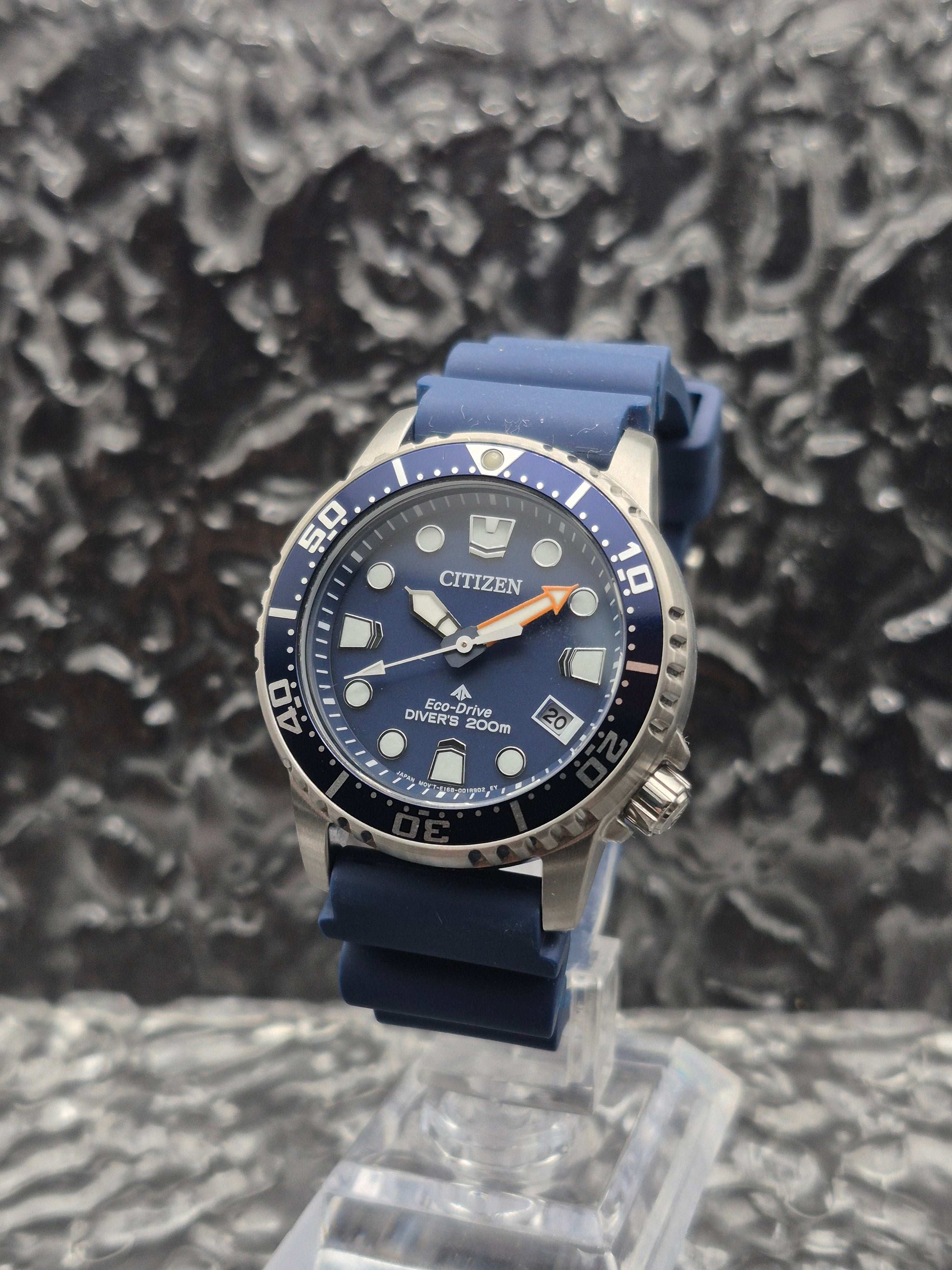 Citizen Promaster Eco-Drive Ref. E168-0029J02 Blue Dial - Red Robin Watches