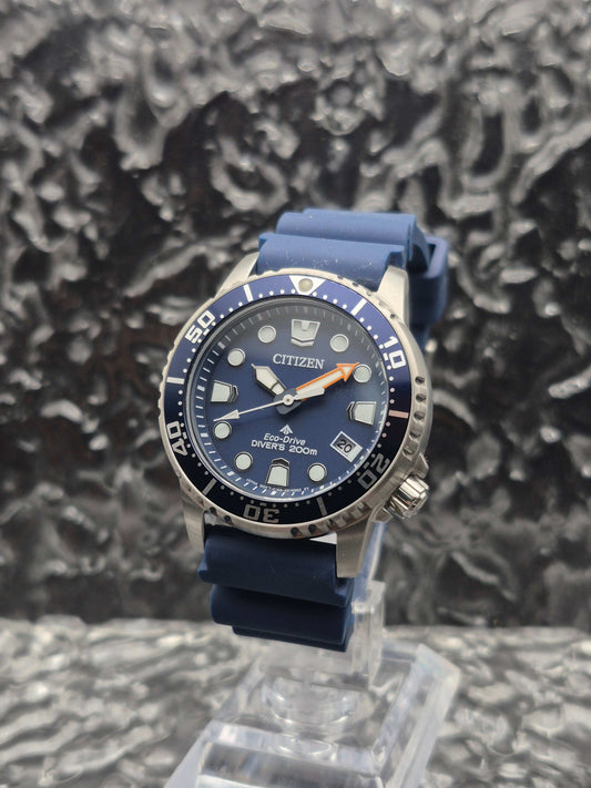 Citizen Promaster Eco-Drive Ref. E168-0029J02 Blue Dial - Red Robin Watches