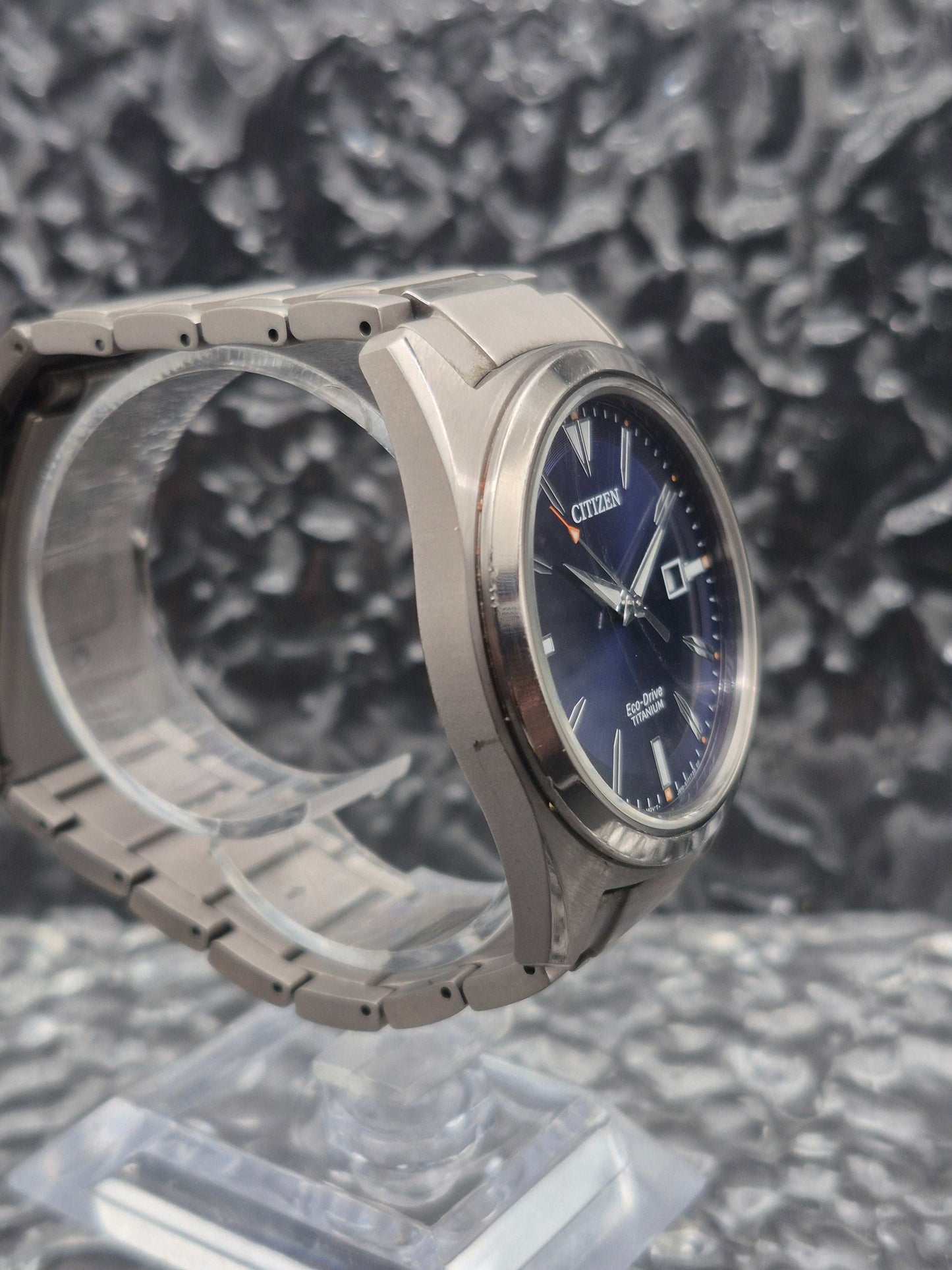 Citizen Super Titanium Ref. AW1640-83L Blue Dial Full Set Eco-Drive - Red Robin Watches