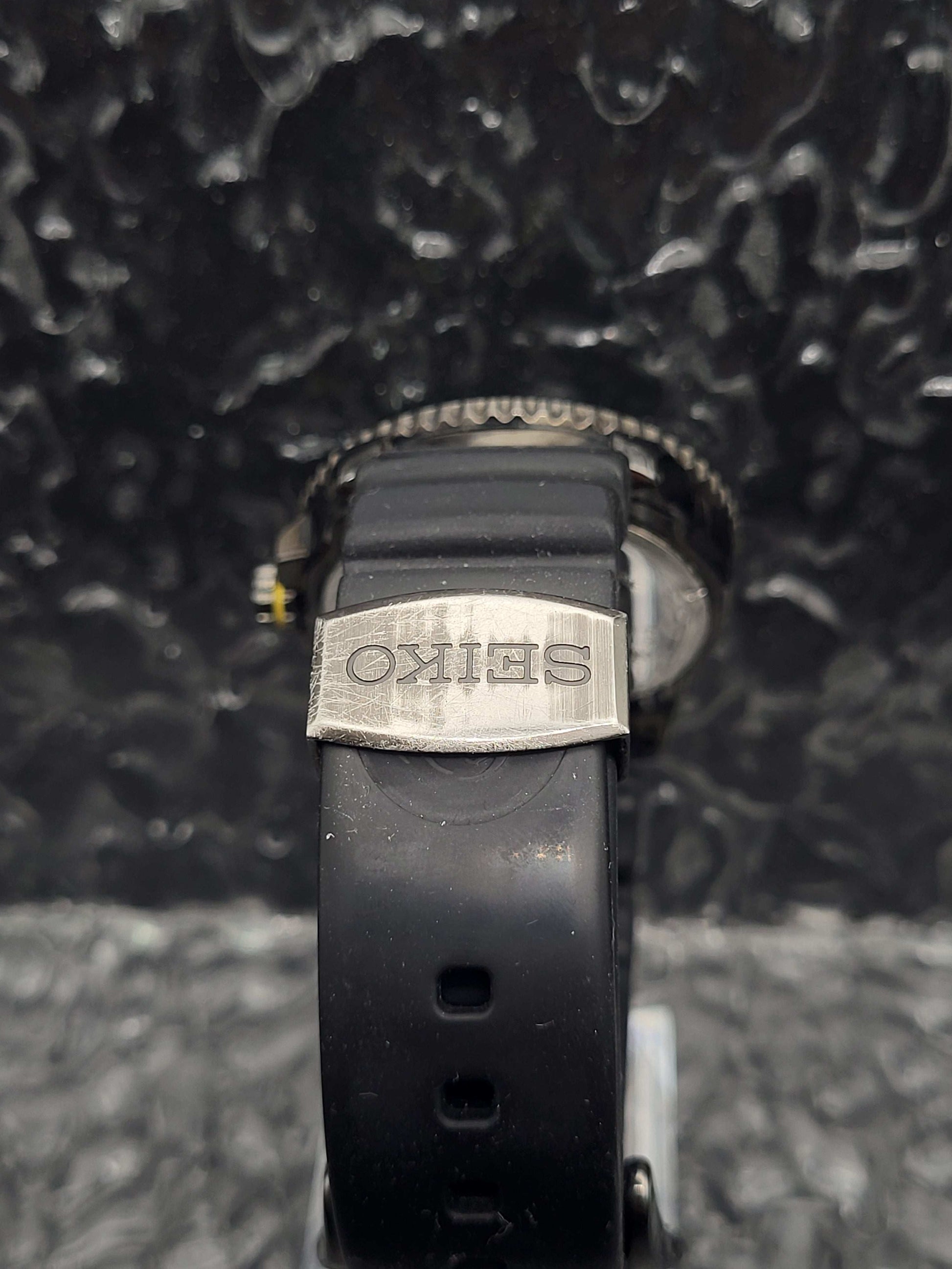 Seiko Solar Diver - Ref. SNE441P1 - V157-0BT0 - Yellow Version