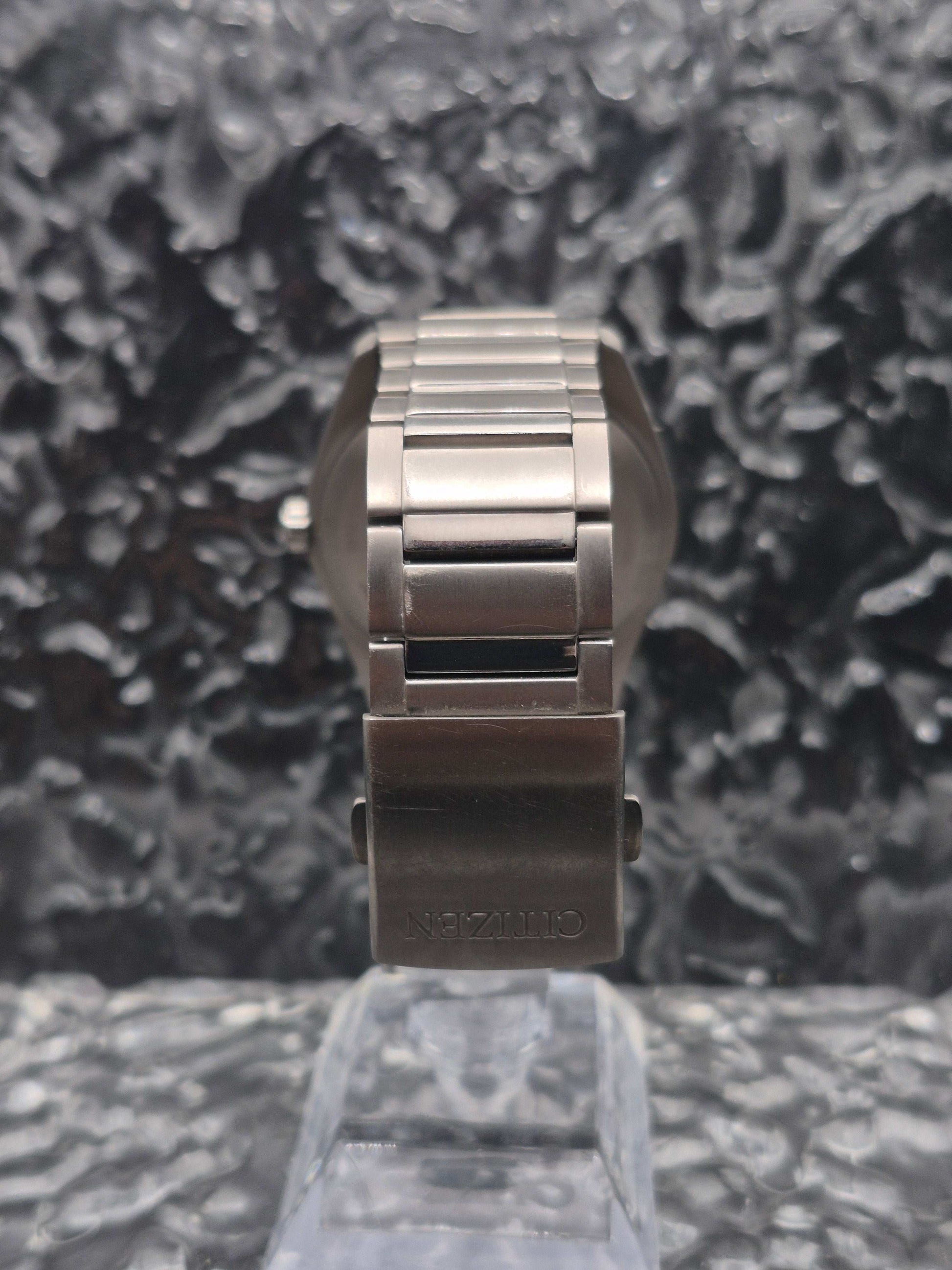 Citizen Super Titanium Ref. AW1640-83L Blue Dial Full Set Eco-Drive - Red Robin Watches