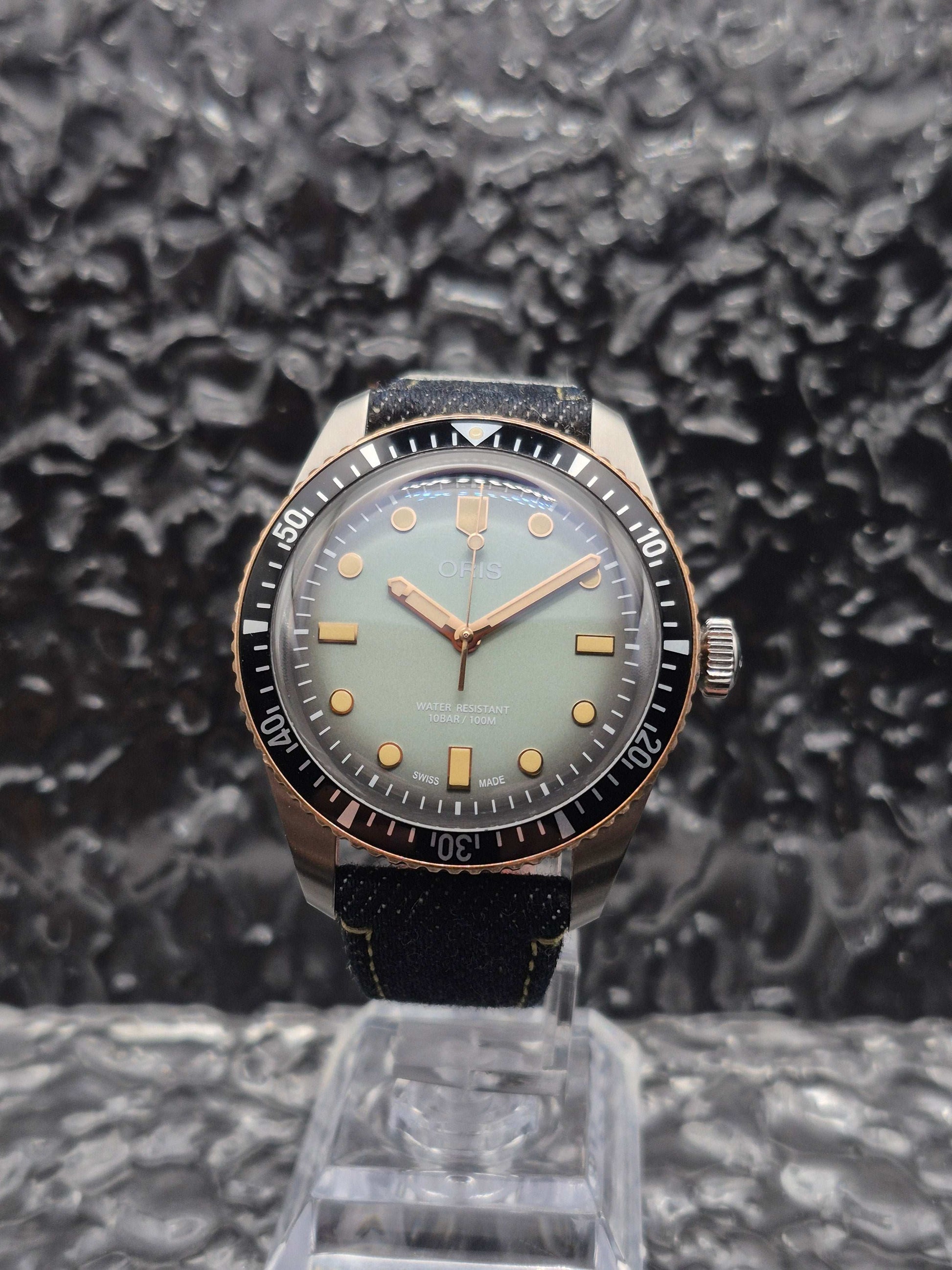 Oris Divers 65 X Momotaro Full Set Limited Edition Automatic Ref. 0173377074337 - Red Robin Watches