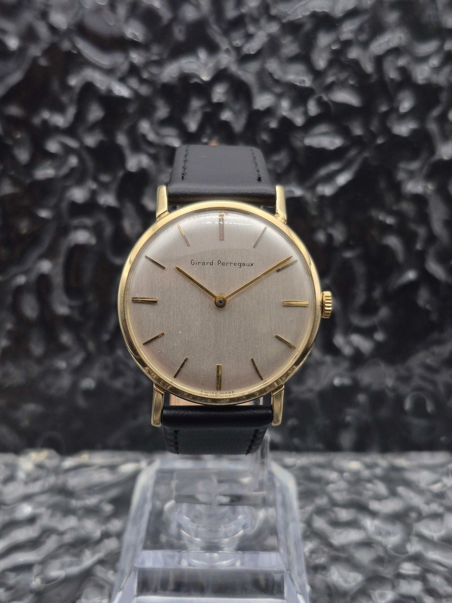 Girard Perregaux Solid Gold Dress Watch 14k 585 Manual Wound Calatrava - Red Robin Watches