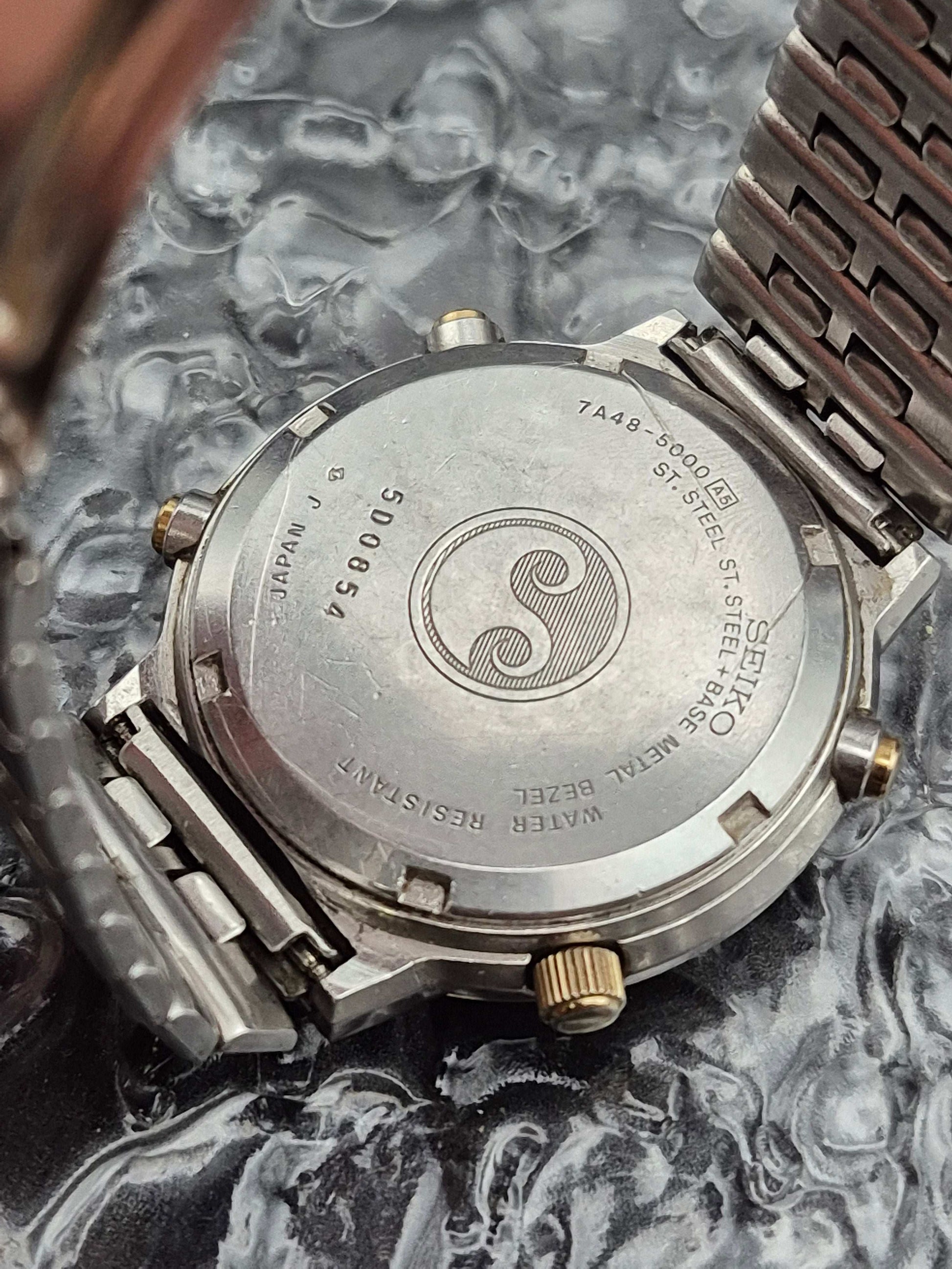 Seiko Sports 100 Moonphase Ref. 7A48-5000 Quartz Chronograph - Red Robin Watches