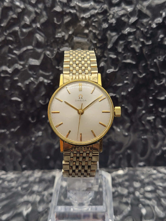 Omega - Ref. 131.004 - Cal. 600 - Manual - Zilveren Wijzerplaat - Goudkleurig - Red Robin Watches