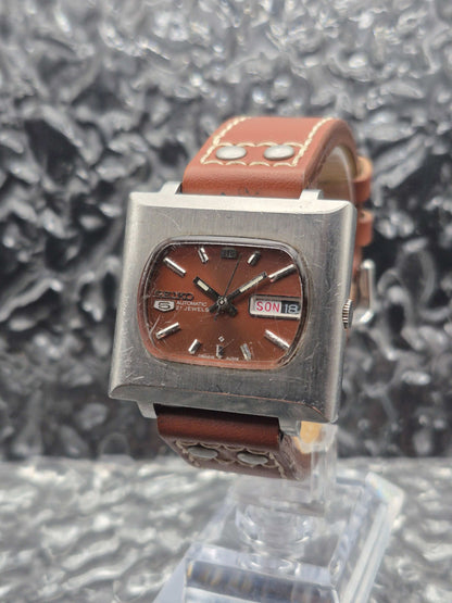 Seiko 5 Automatic Ref. 6119-5401 Orange Dial Vintage TV Case - Red Robin Watches