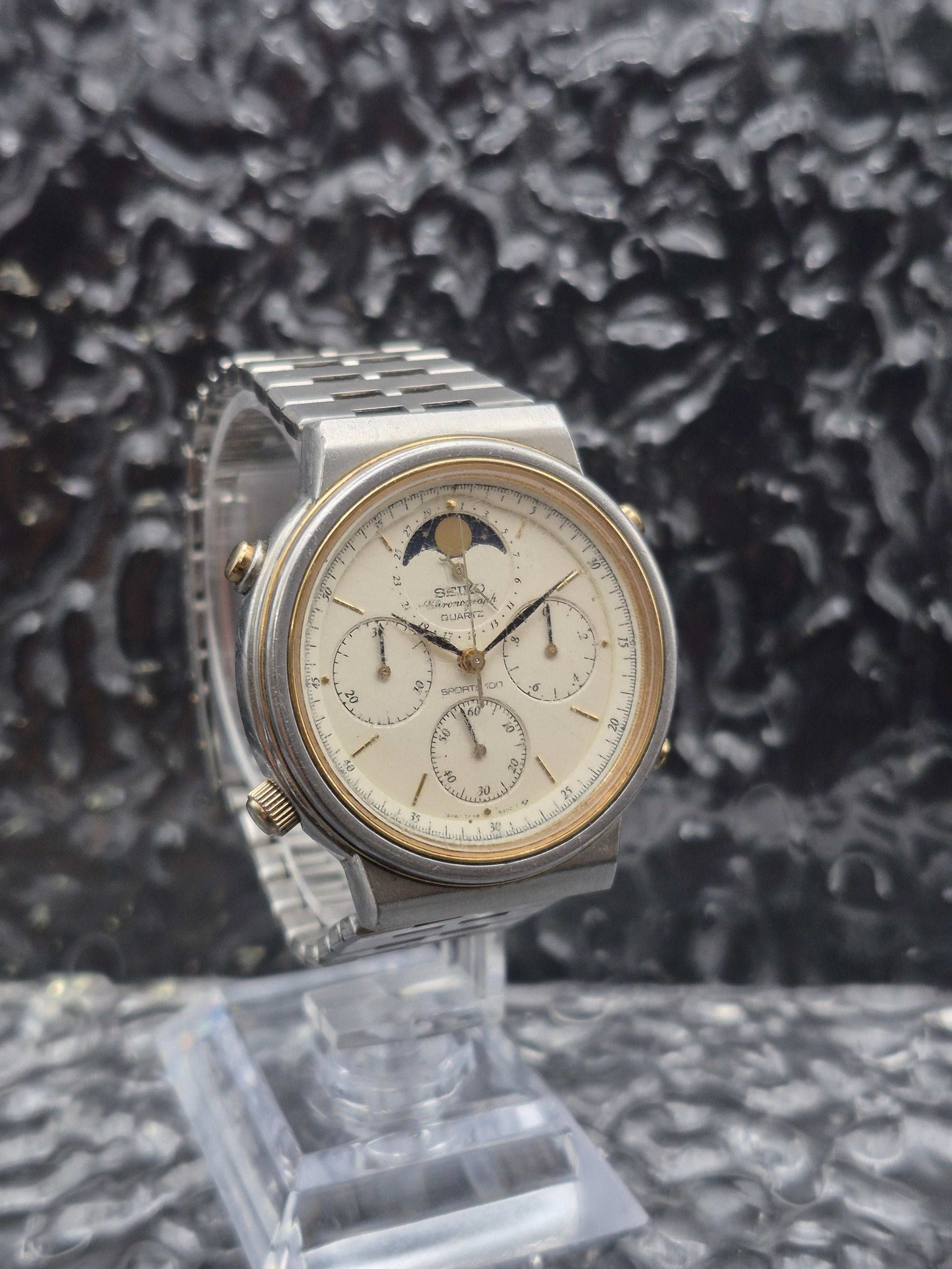 Seiko Sports 100 Moonphase Ref. 7A48-5000 Quartz Chronograph - Red Robin Watches