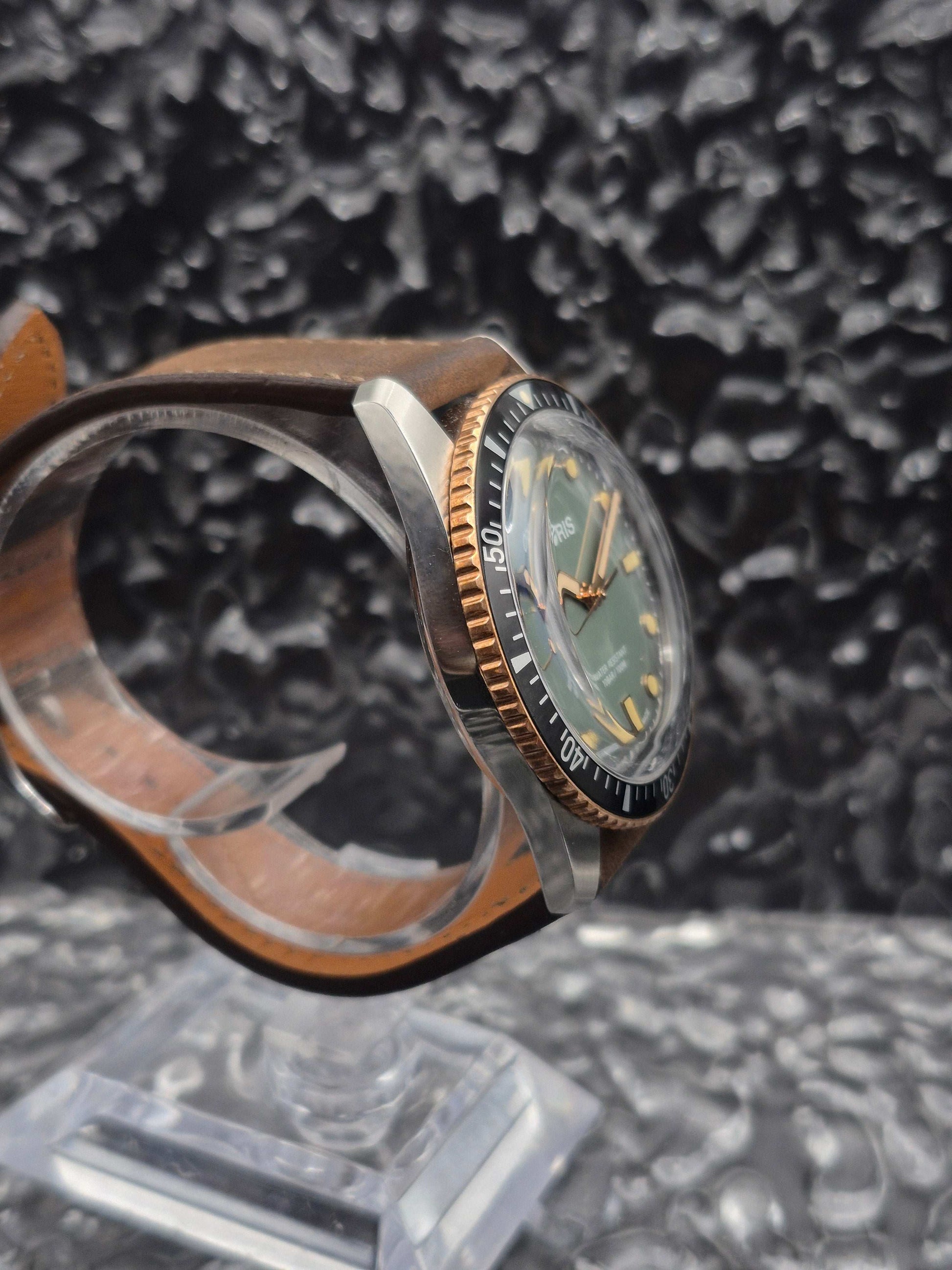 Oris Divers 65 X Momotaro Limited Edition Automatic Ref. 0173377074337 Full Set - Red Robin Watches