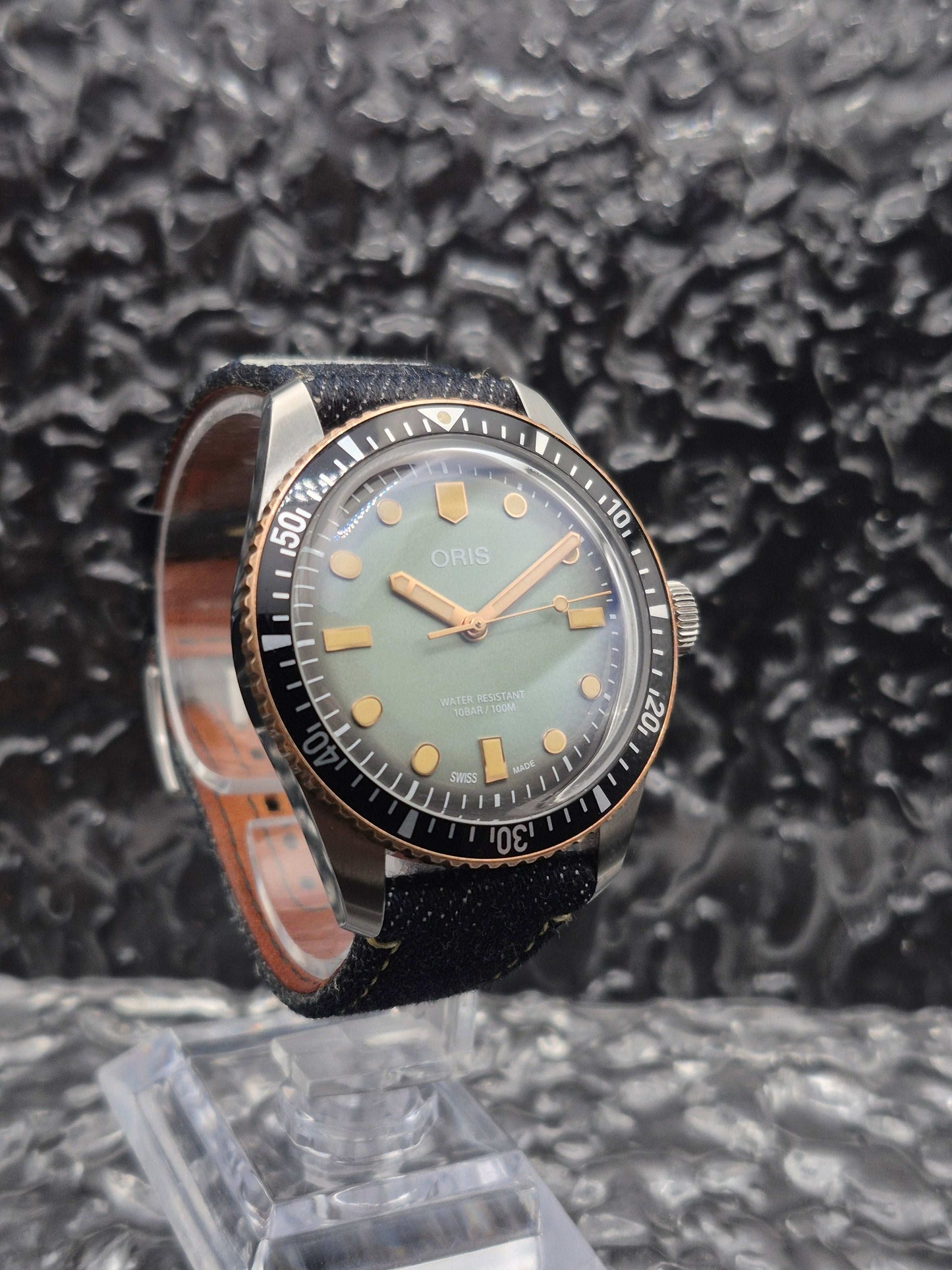 Oris Divers 65 X Momotaro Full Set Limited Edition Automatic Ref. 0173377074337 - Red Robin Watches