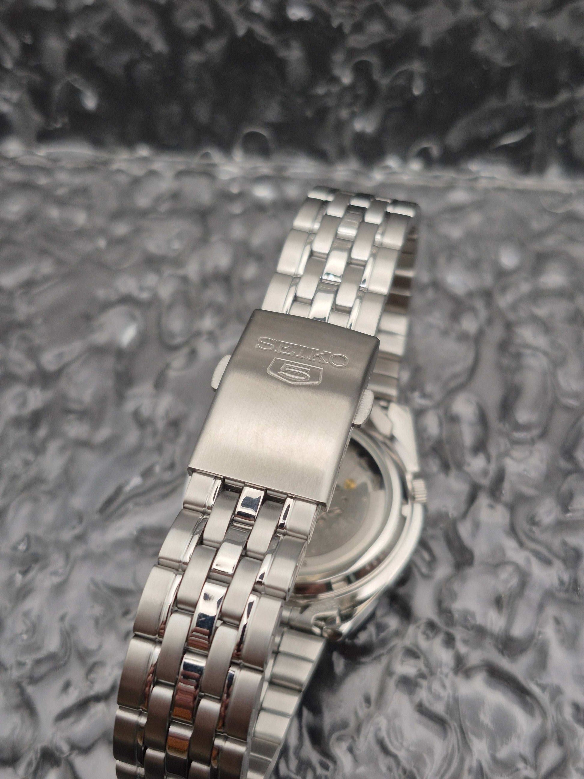 Seiko 5 Sports Ref. SNK381K1 - 7S26-01V0 Boxed Automatic Watch