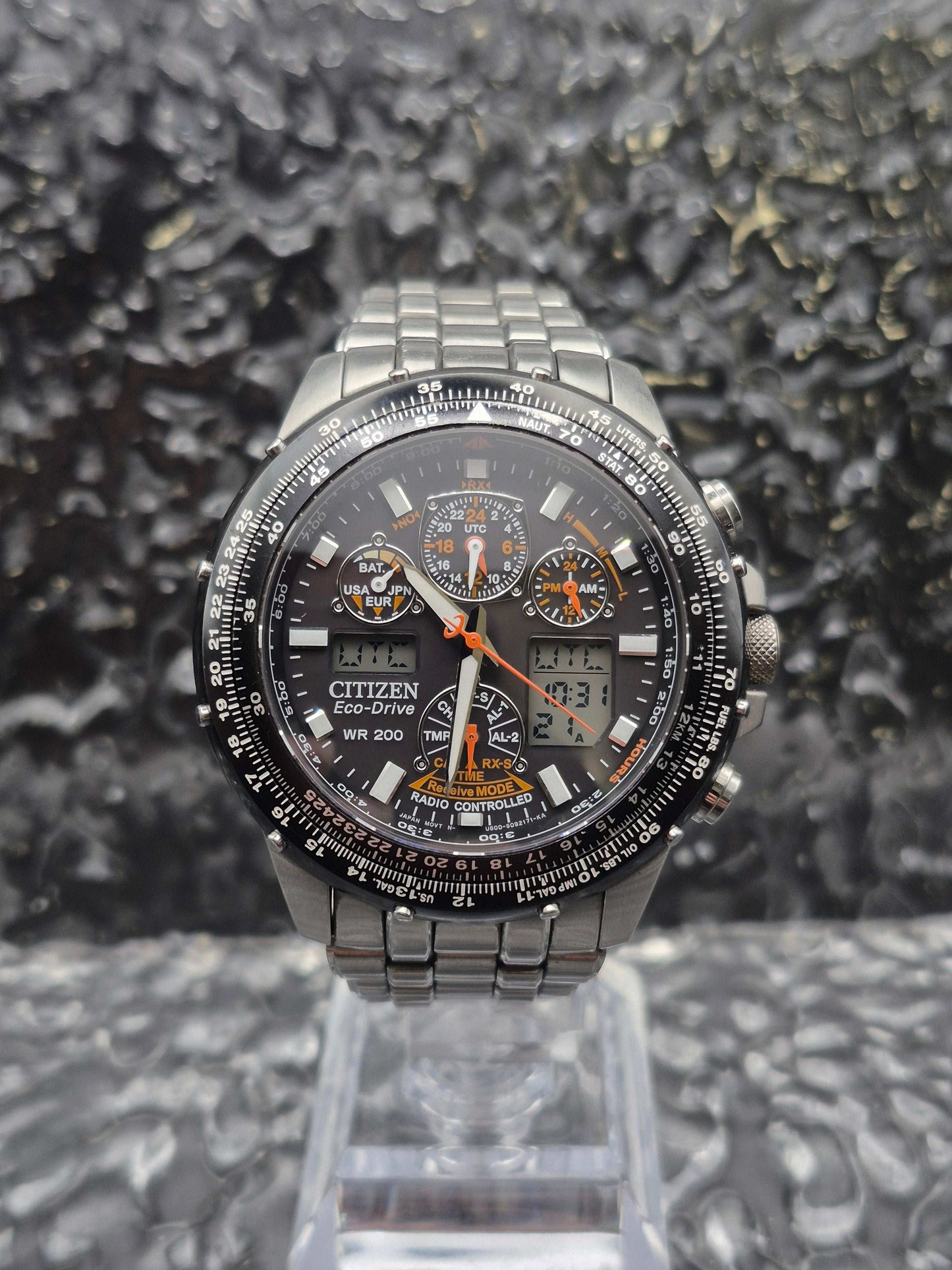 Citizen Skyhawk Ref. U600-S049679 Eco-Drive Multifunctional - Red Robin Watches