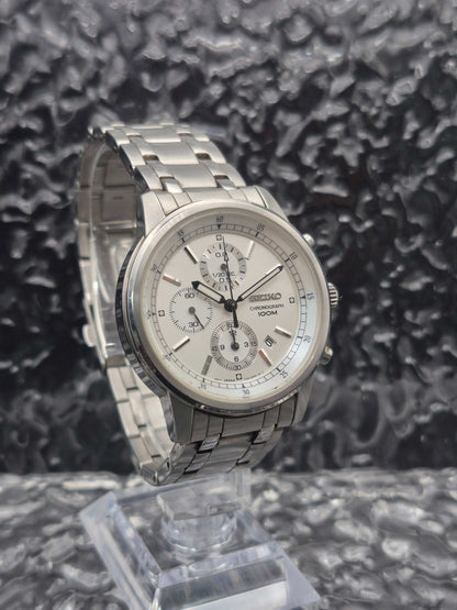 Seiko Chronograph Ref. 7T92-0LT0 Quartz Chronograph - Red Robin Watches