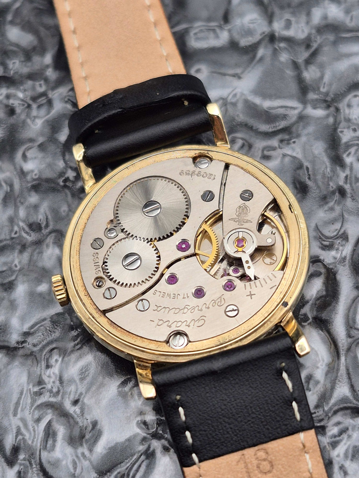 Girard Perregaux Solid Gold Dress Watch 14k 585 Manual Wound Calatrava - Red Robin Watches