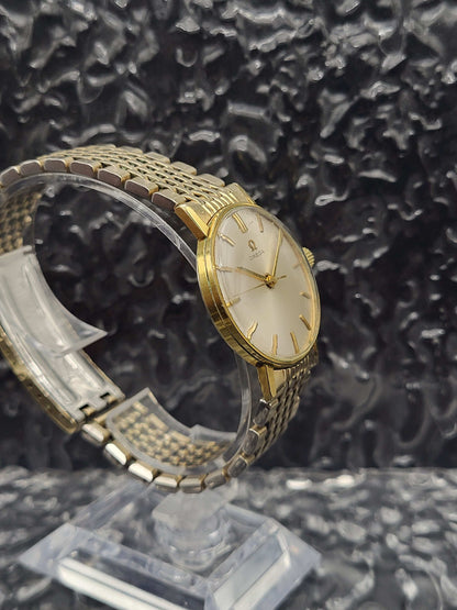 Omega - Ref. 131.004 - Cal. 600 - Manual - Zilveren Wijzerplaat - Goudkleurig - Red Robin Watches