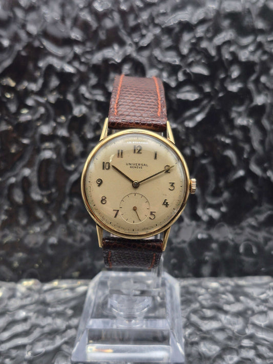Universal Geneve Solid Gold Calatrava 18k 750 Cal. 262 Subdial Raised Markers - Red Robin Watches