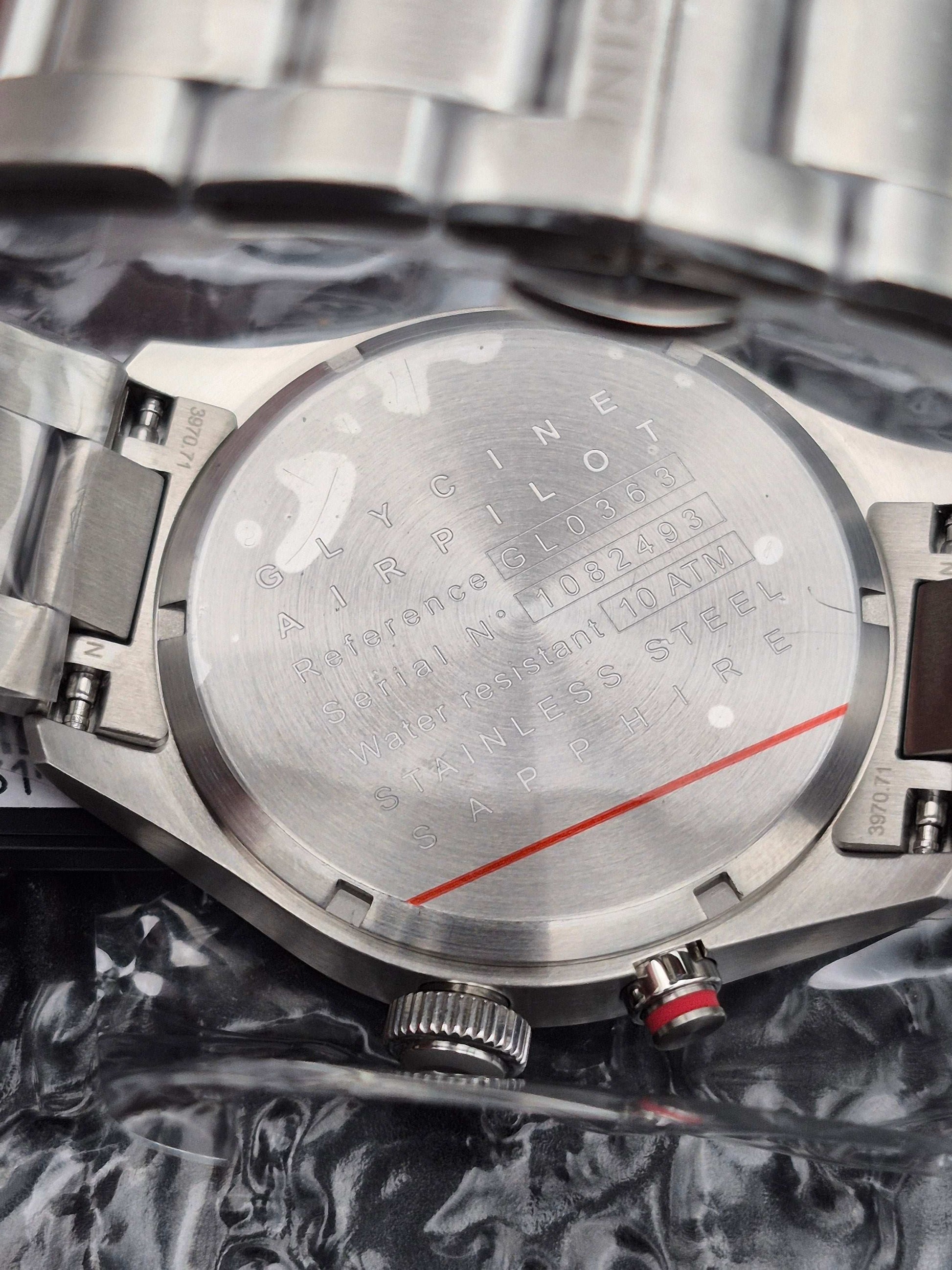 Glycine Airpilot Ref. GL0363 Full Set Brand New Black Dial Quartz - Red Robin Watches
