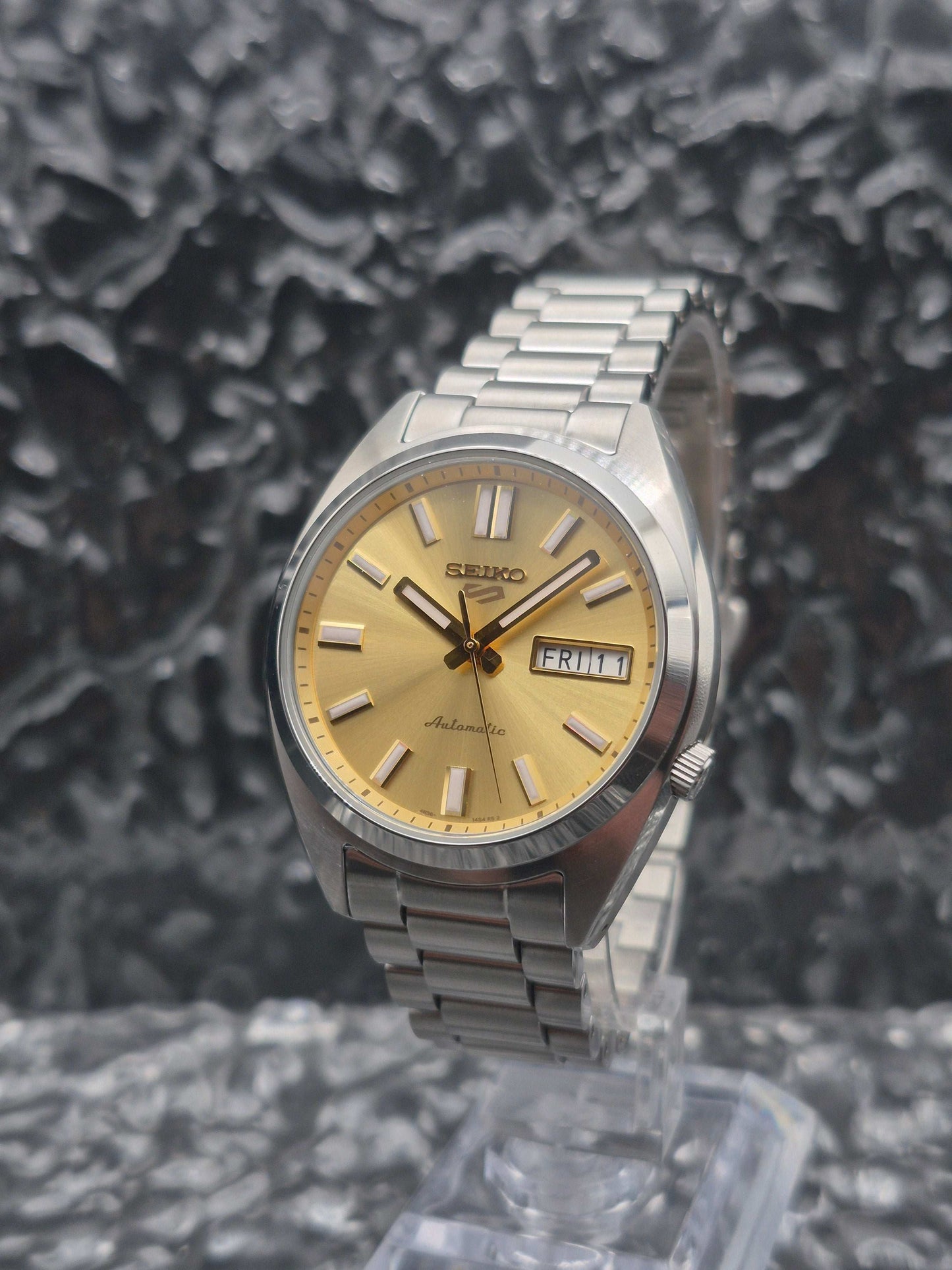 Seiko 5 Sports Ref. SRPL59K1 - 4R36-15M0 Full Set Gold Dial Automatic - Red Robin Watches