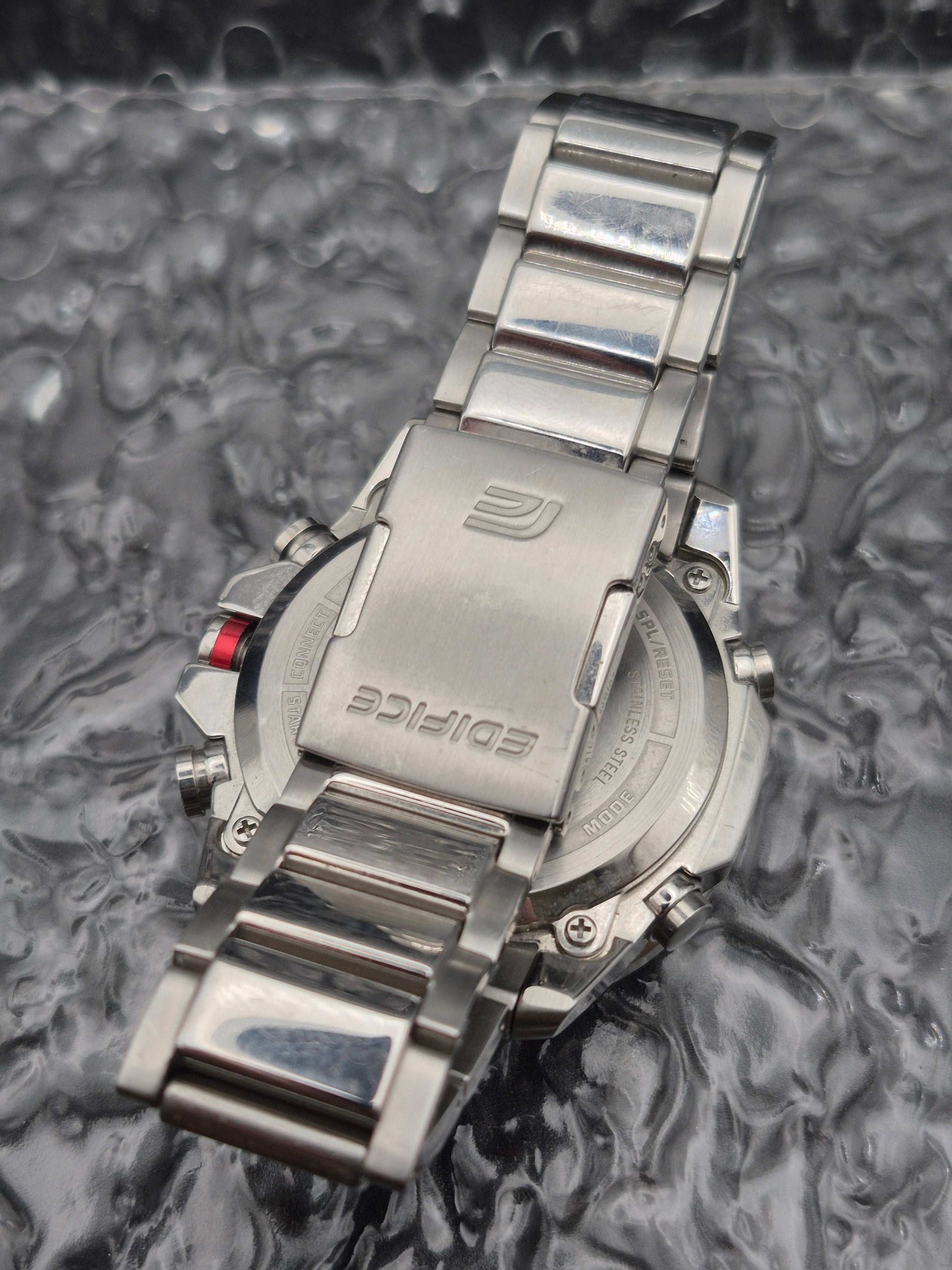 Casio Edifice Tough Solar Ref. ECB-500 Ana-Digi Bluetooth Men's - Red Robin Watches